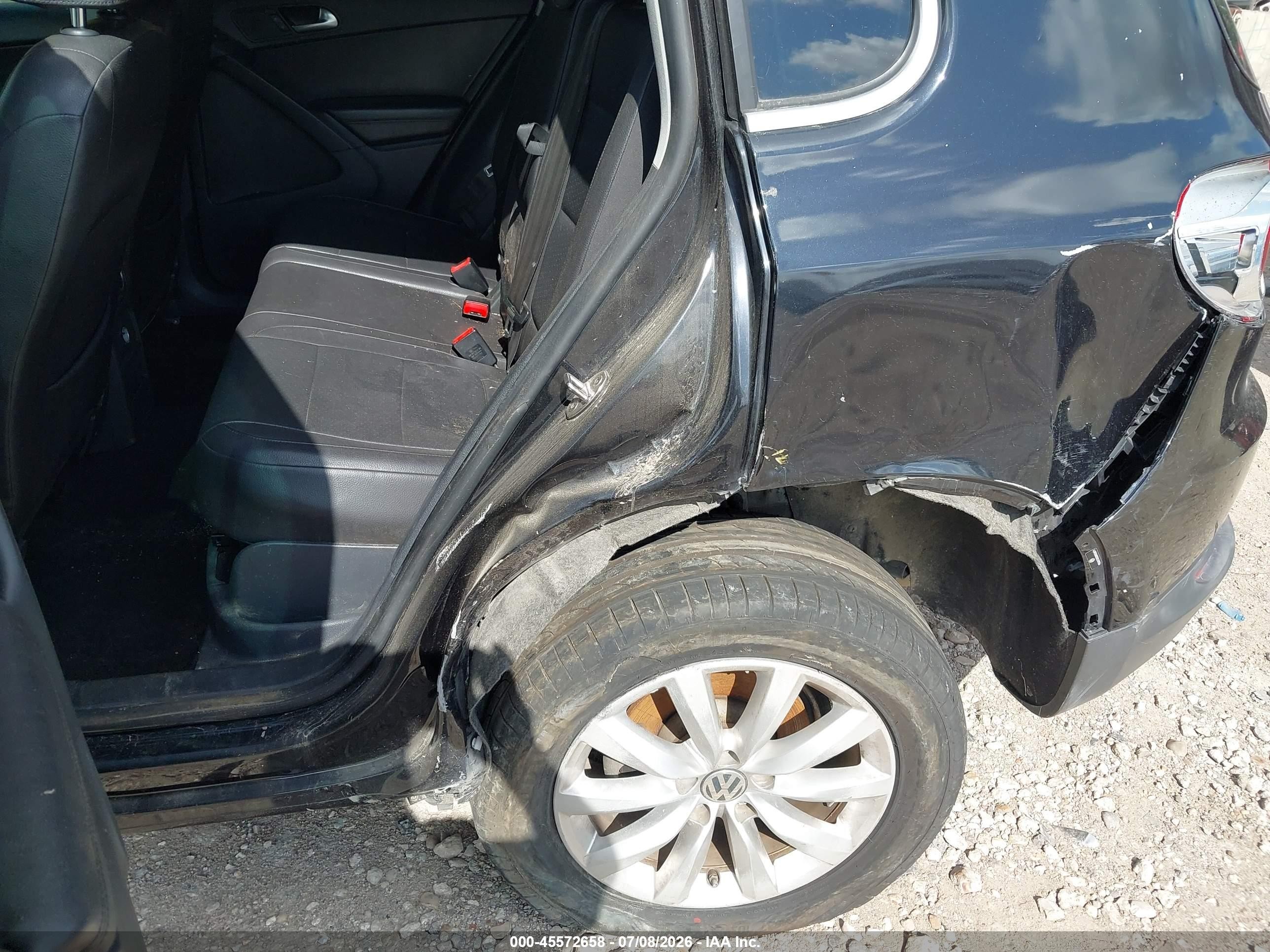 2011 Volkswagen Tiguan Se Черный vin: WVGAV7AX8BW558071