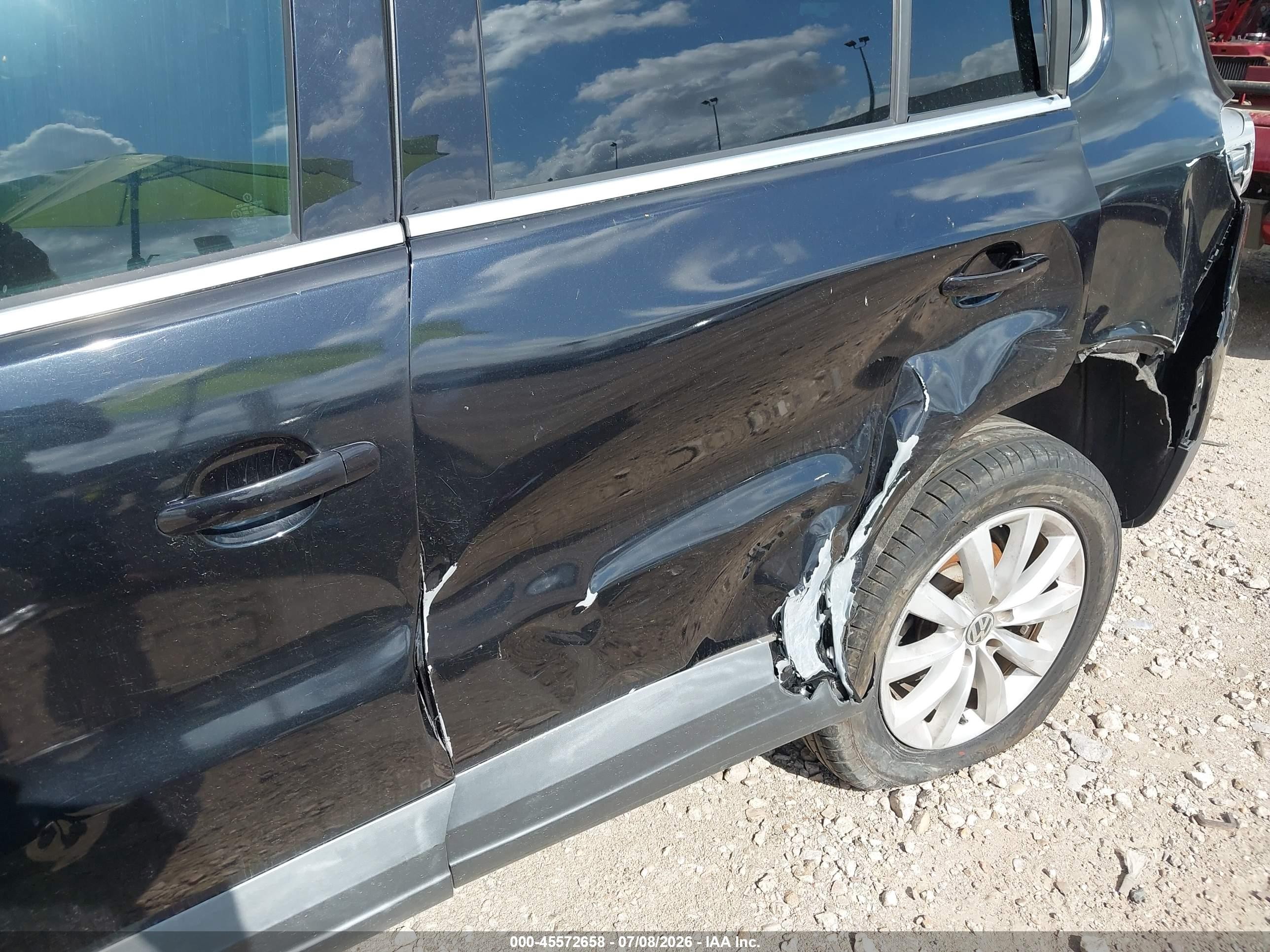 2011 Volkswagen Tiguan Se Черный vin: WVGAV7AX8BW558071