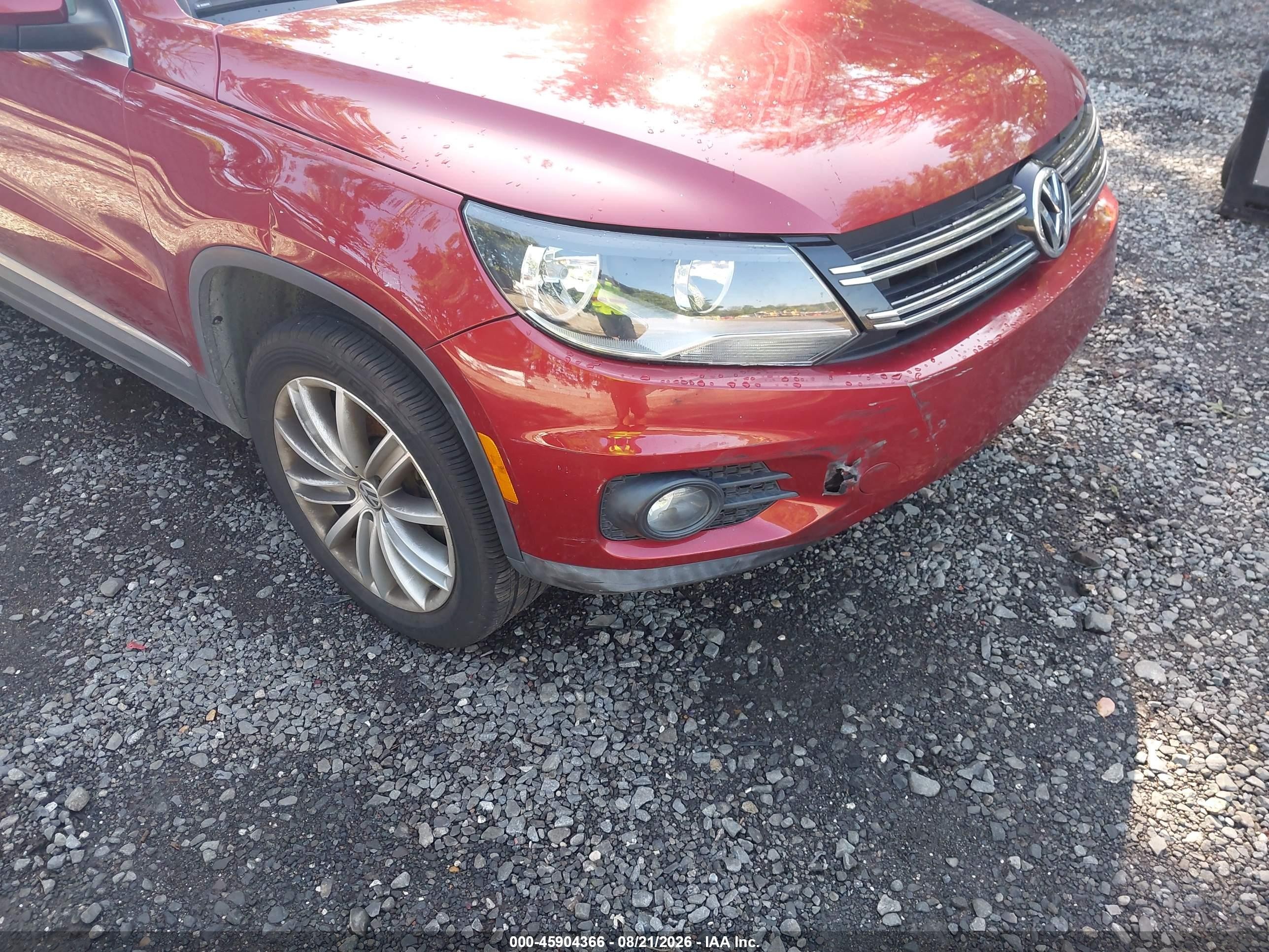 2012 Volkswagen Tiguan Se Red vin: WVGAV7AX8CW002215