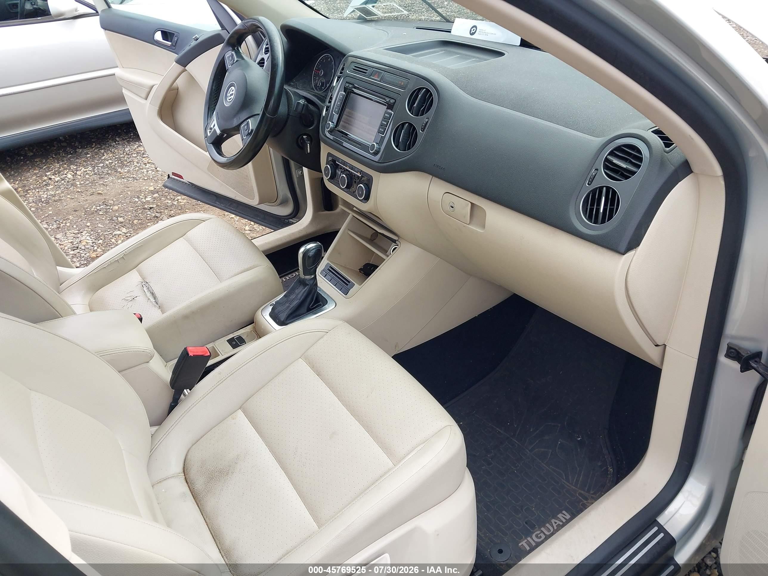2012 Volkswagen Tiguan Se Серебряный vin: WVGAV7AX8CW522544