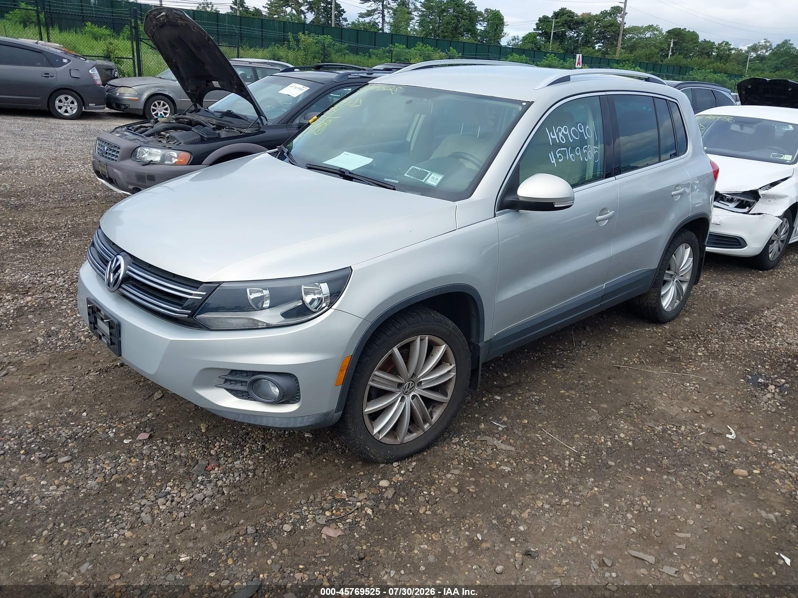 2012 Volkswagen Tiguan Se Серебряный vin: WVGAV7AX8CW522544