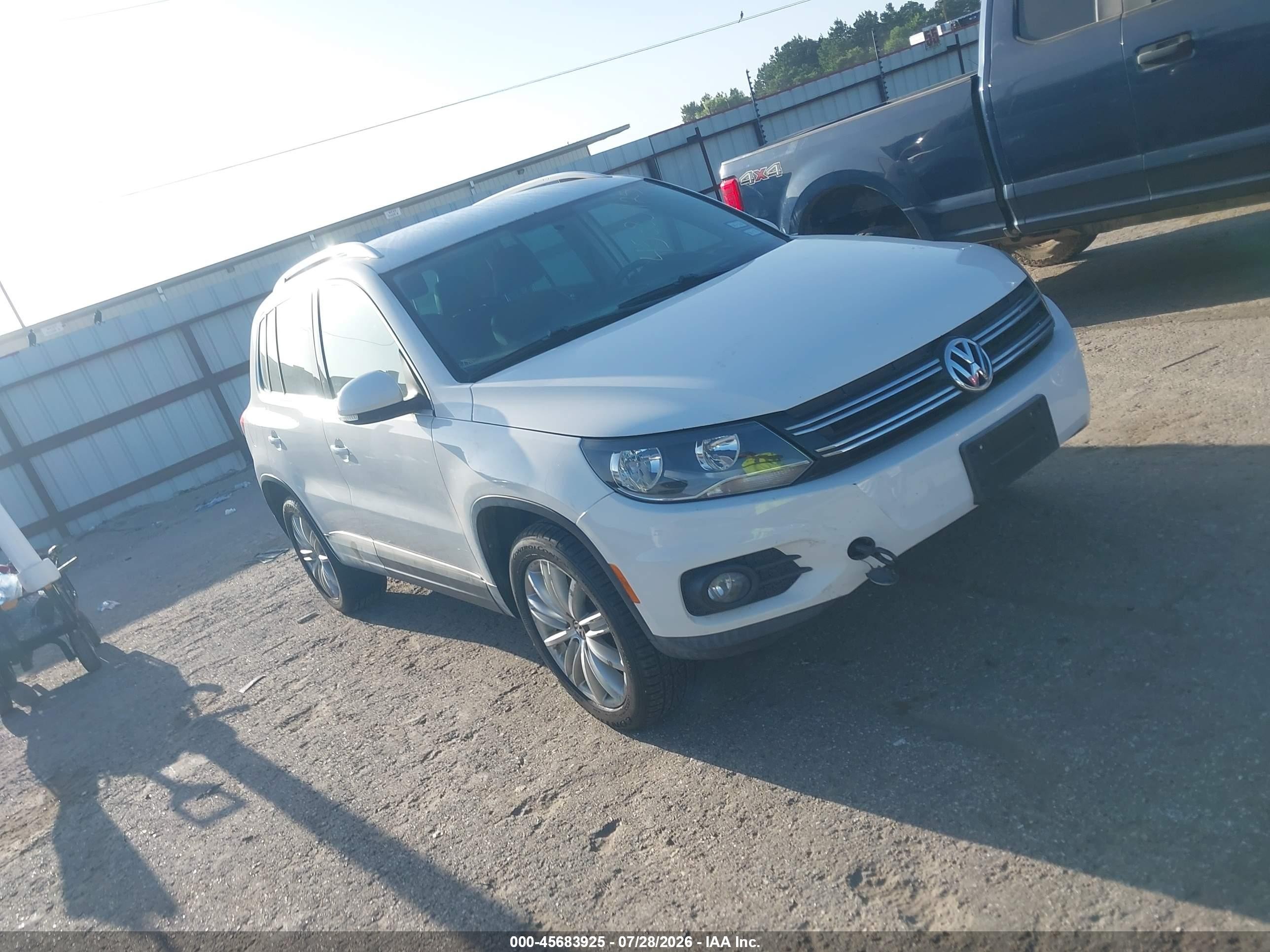2012 Volkswagen Tiguan Se White vin: WVGAV7AX8CW532698