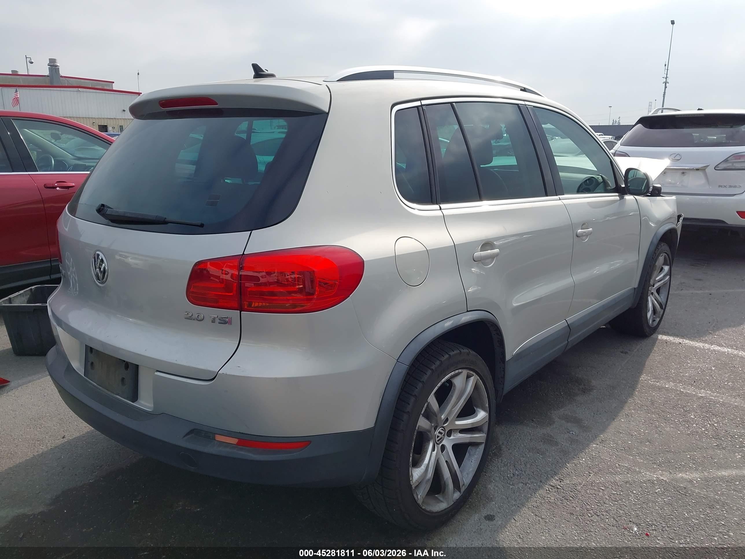 2012 Volkswagen Tiguan Sel Silver vin: WVGAV7AX8CW610266