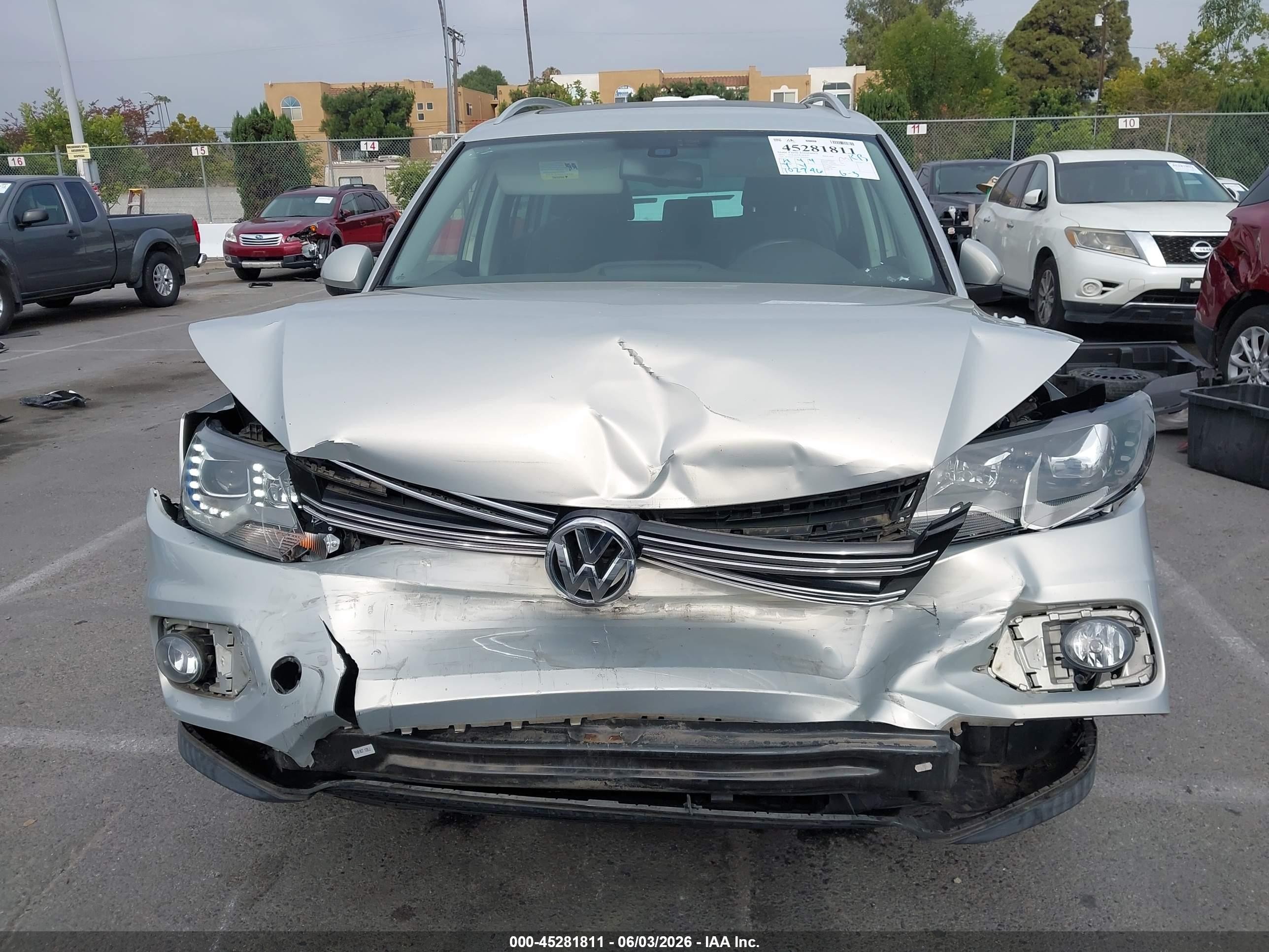 2012 Volkswagen Tiguan Sel Silver vin: WVGAV7AX8CW610266