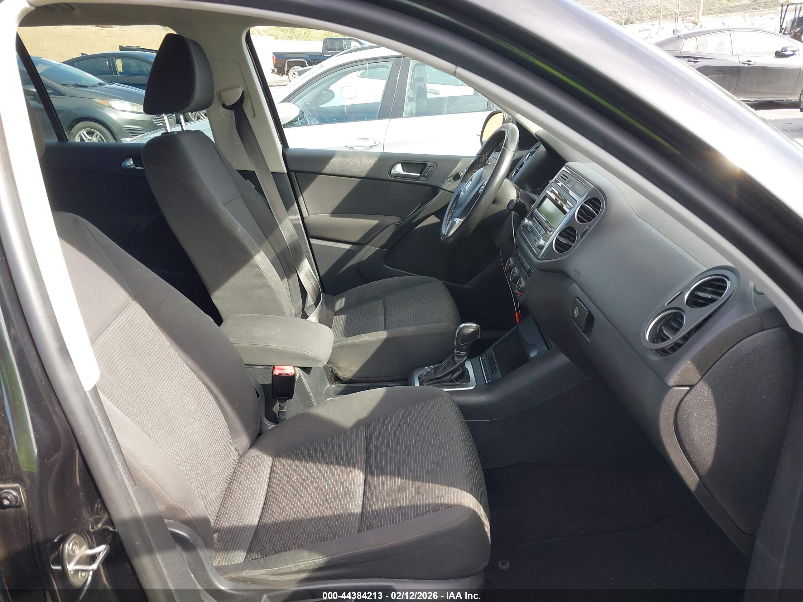 2013 Volkswagen Tiguan S Black vin: WVGAV7AX8DW530192