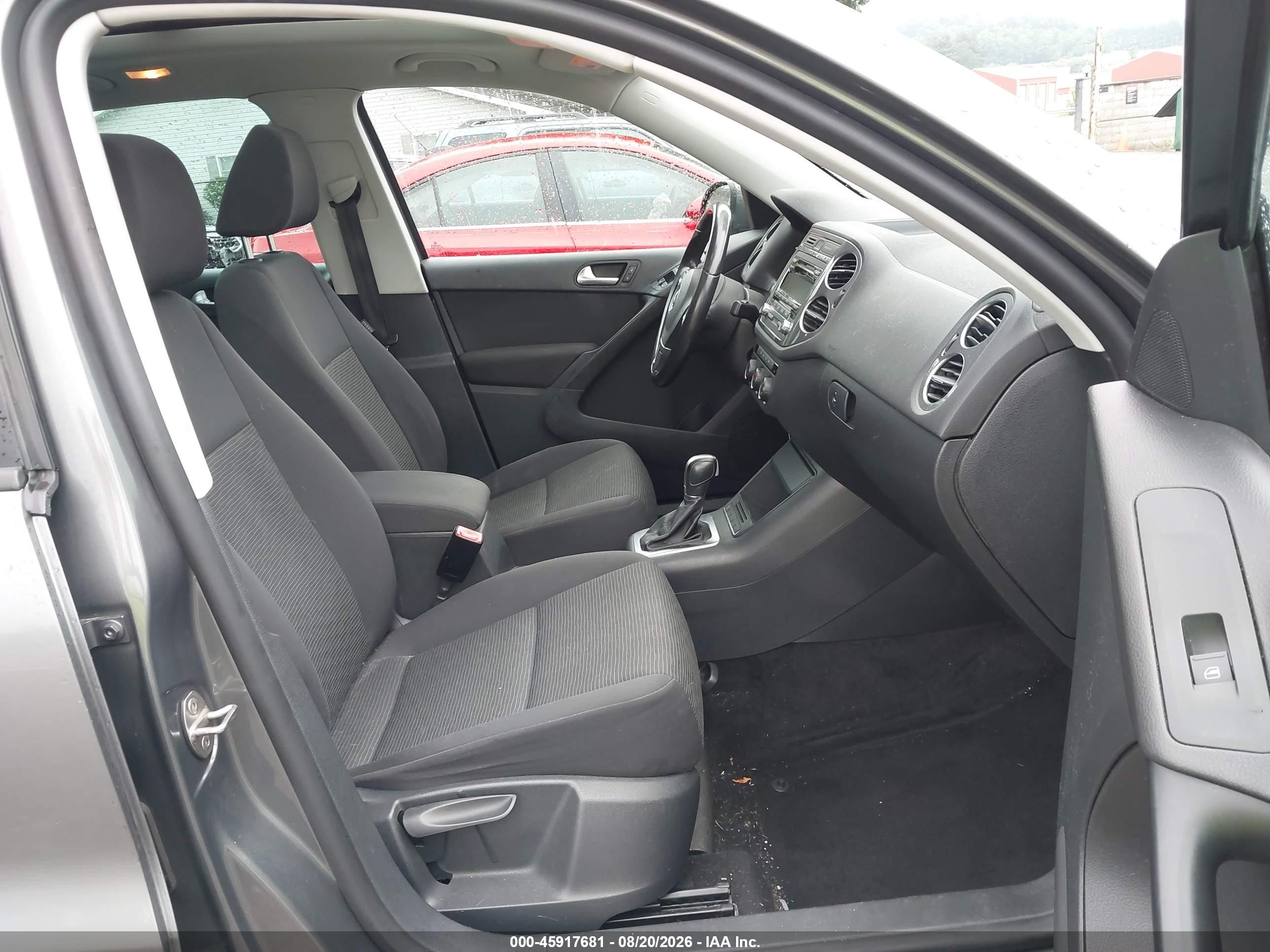 2013 Volkswagen Tiguan S Gray vin: WVGAV7AX8DW534131