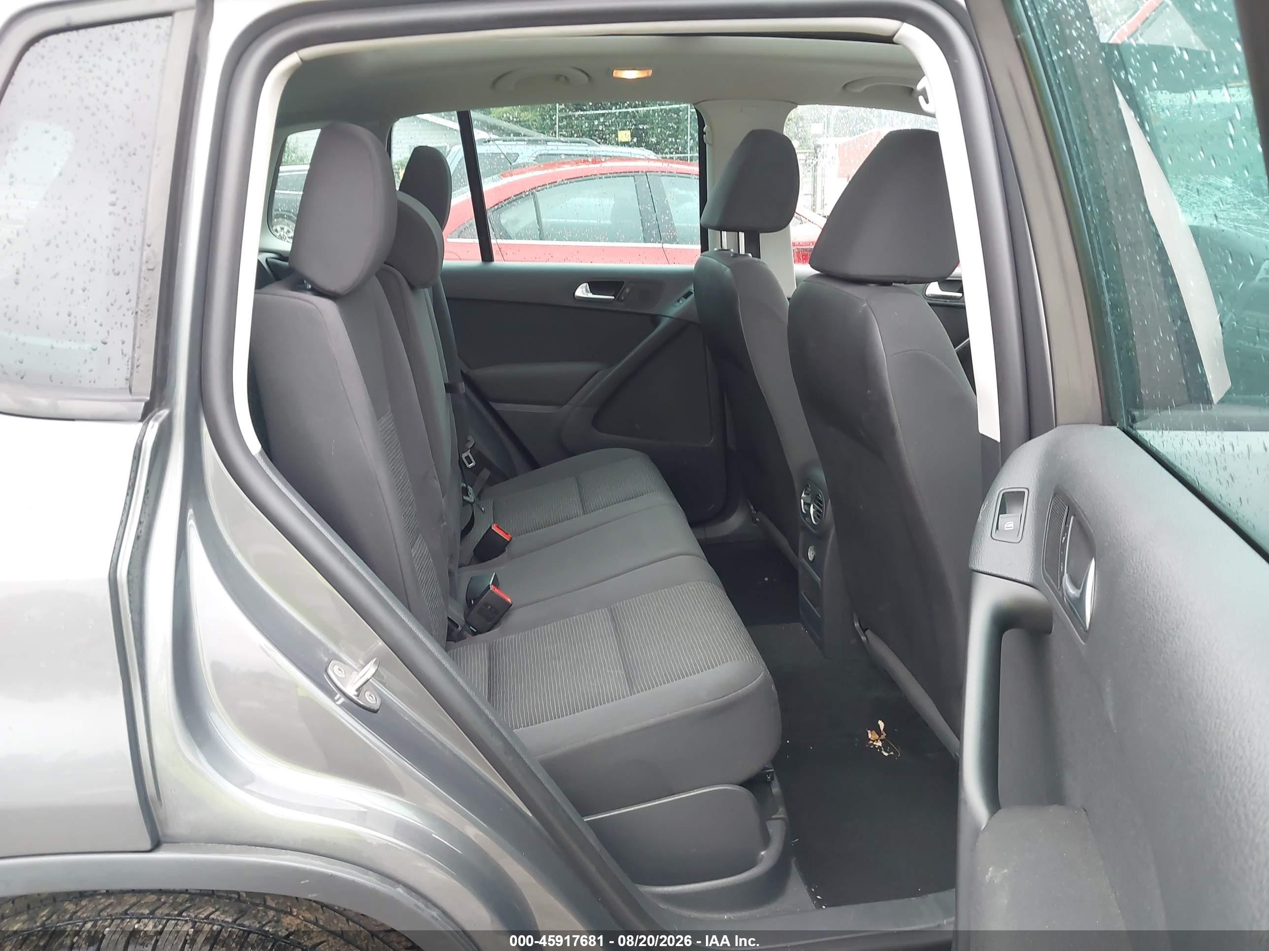2013 Volkswagen Tiguan S Gray vin: WVGAV7AX8DW534131