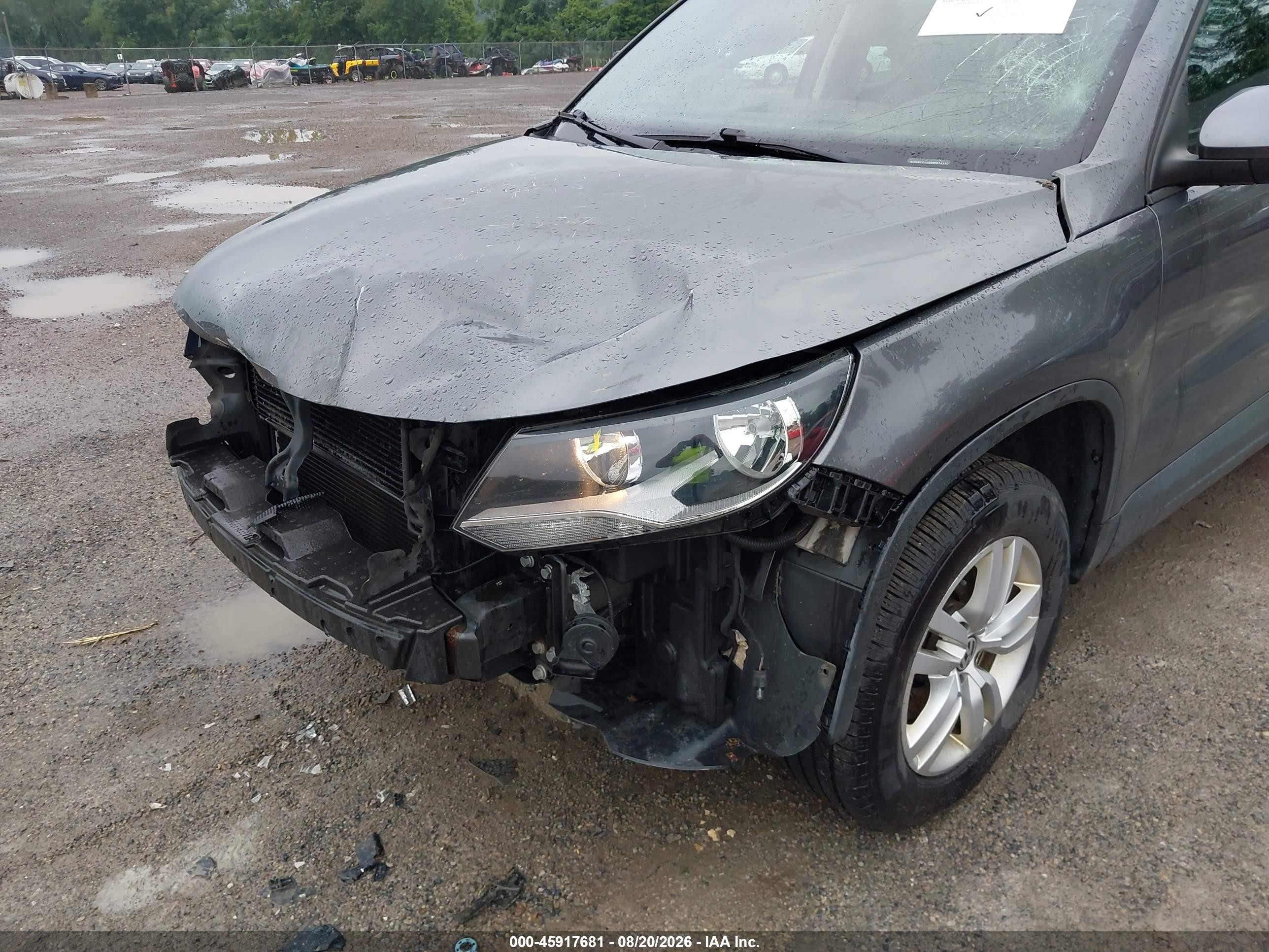 2013 Volkswagen Tiguan S Gray vin: WVGAV7AX8DW534131