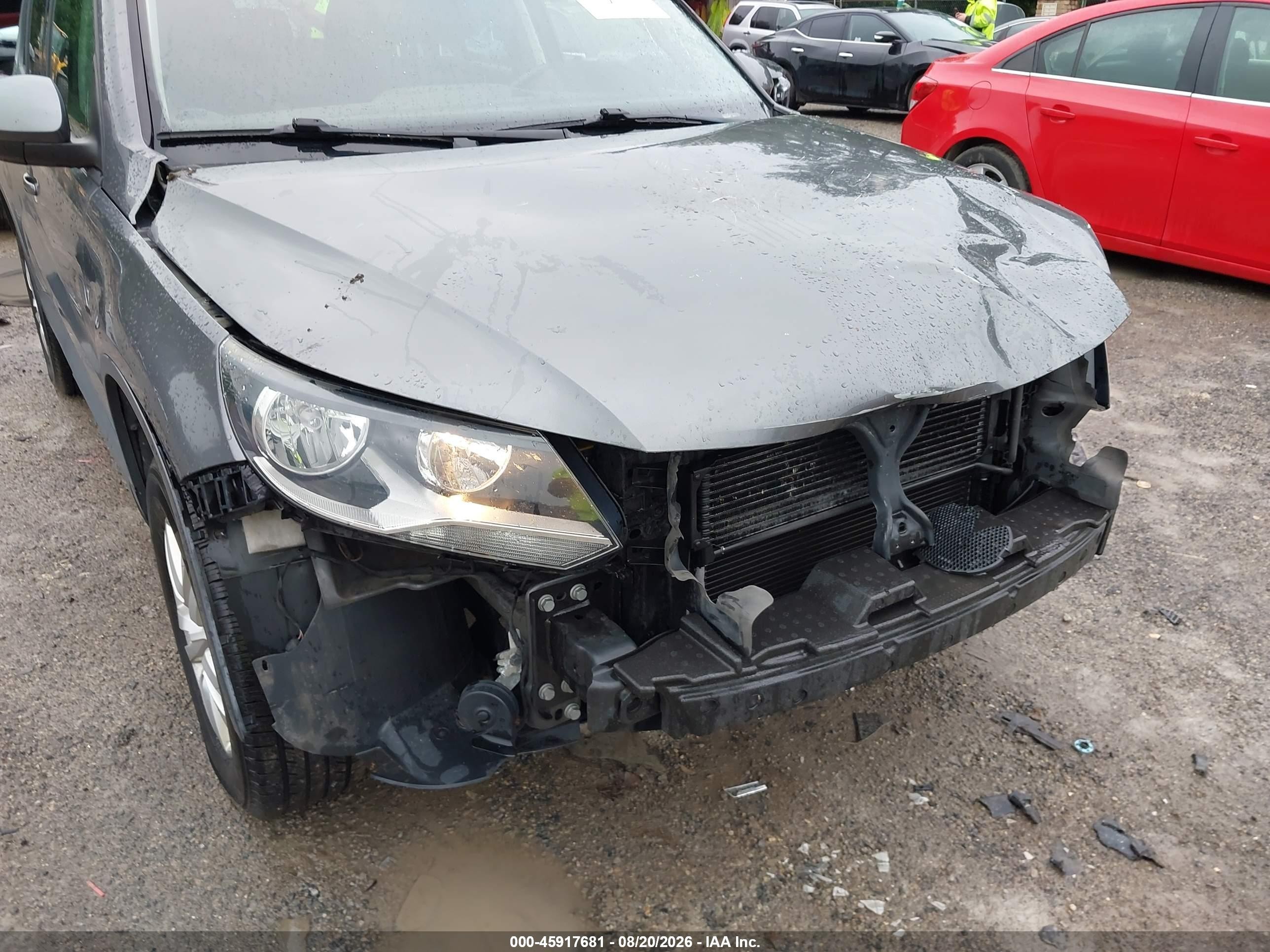 2013 Volkswagen Tiguan S Gray vin: WVGAV7AX8DW534131