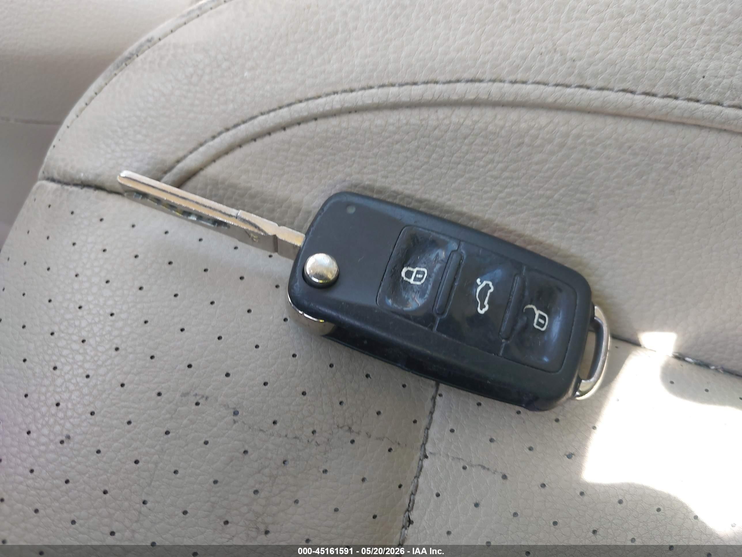2013 Volkswagen Tiguan Se Blue vin: WVGAV7AX8DW554993