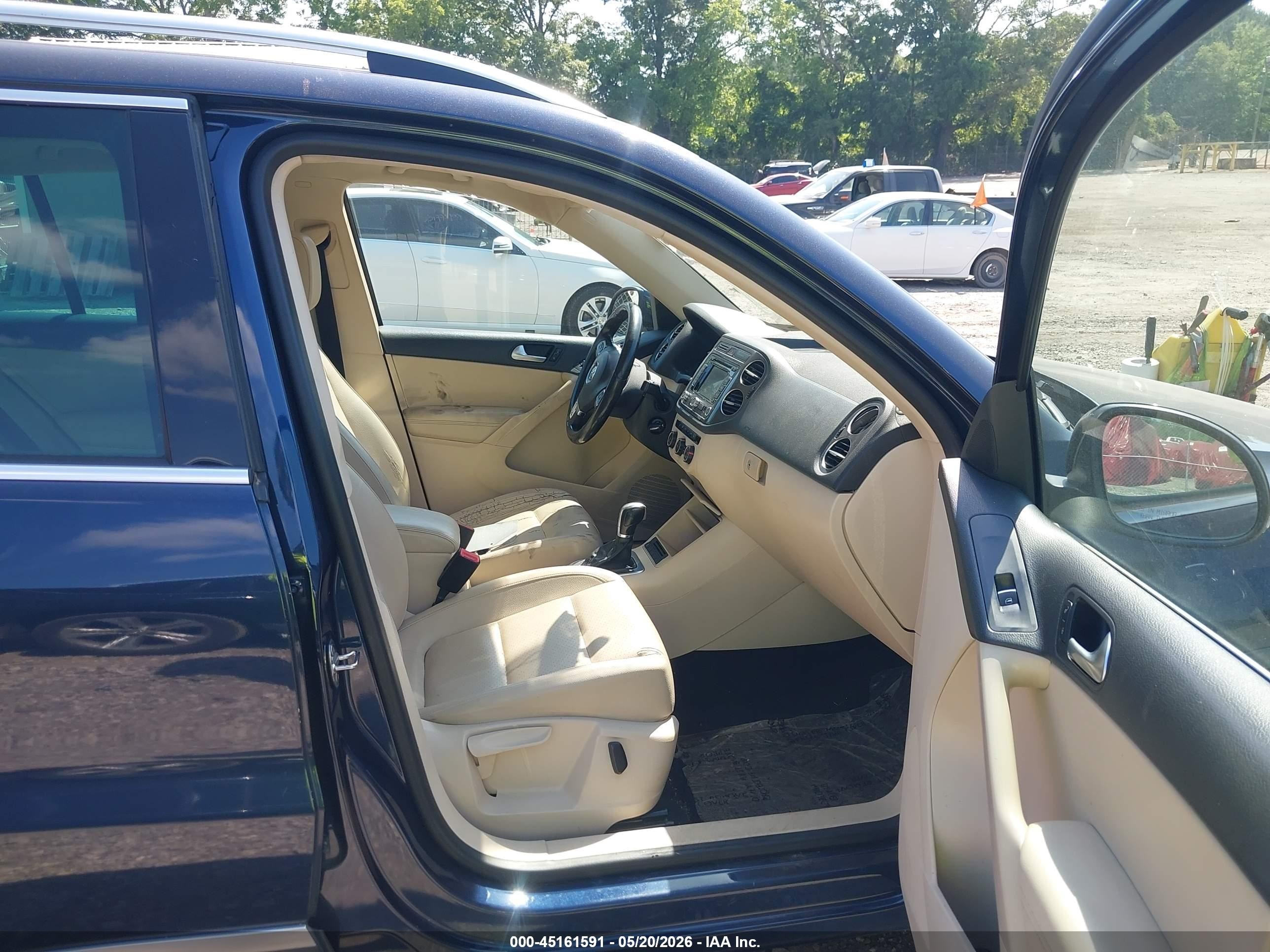 2013 Volkswagen Tiguan Se Blue vin: WVGAV7AX8DW554993