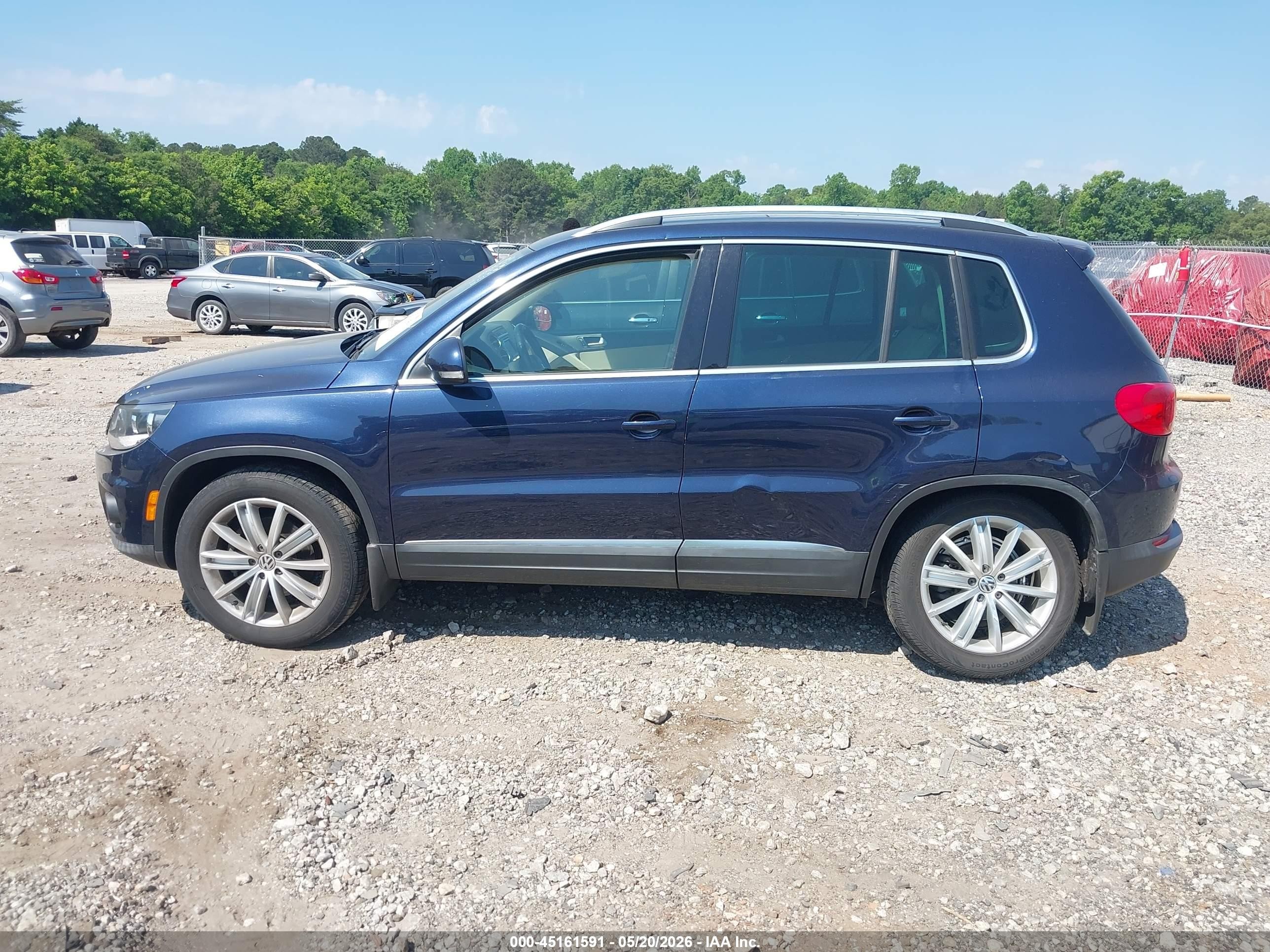 2013 Volkswagen Tiguan Se Blue vin: WVGAV7AX8DW554993