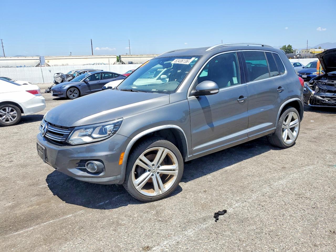 2015 Volkswagen Tiguan S Gray vin: WVGAV7AX8FW094639
