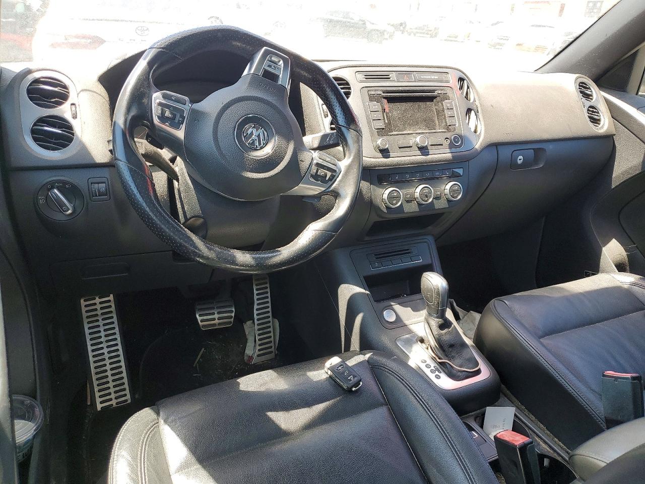 2015 Volkswagen Tiguan S Gray vin: WVGAV7AX8FW094639