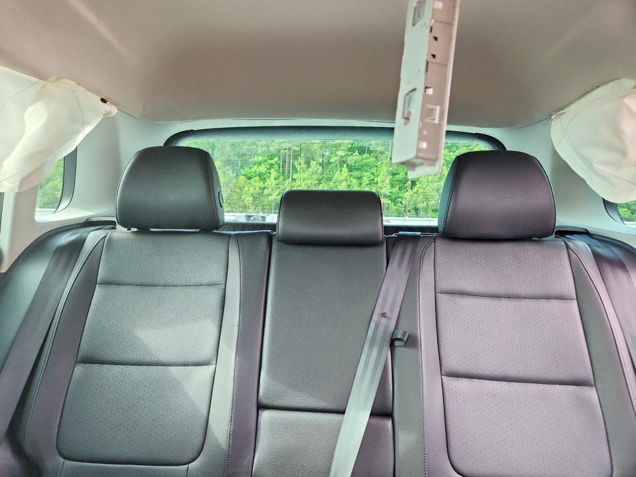 2015 Volkswagen Tiguan S Black vin: WVGAV7AX8FW501214