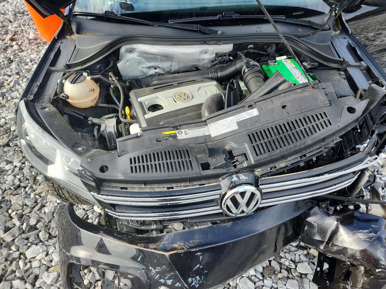2015 Volkswagen Tiguan S Black vin: WVGAV7AX8FW501214