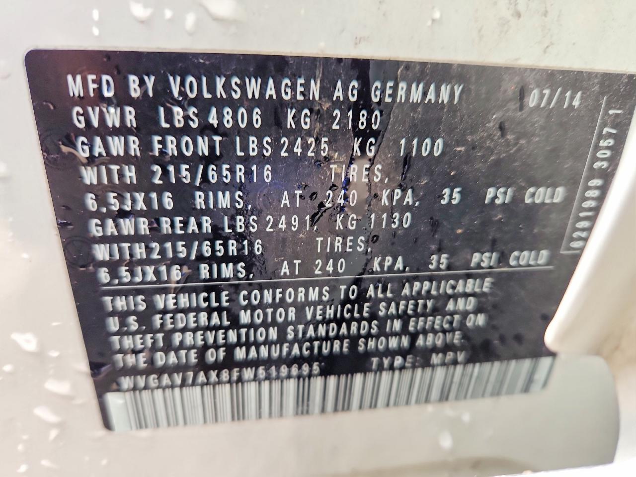 2015 Volkswagen Tiguan S White vin: WVGAV7AX8FW519695