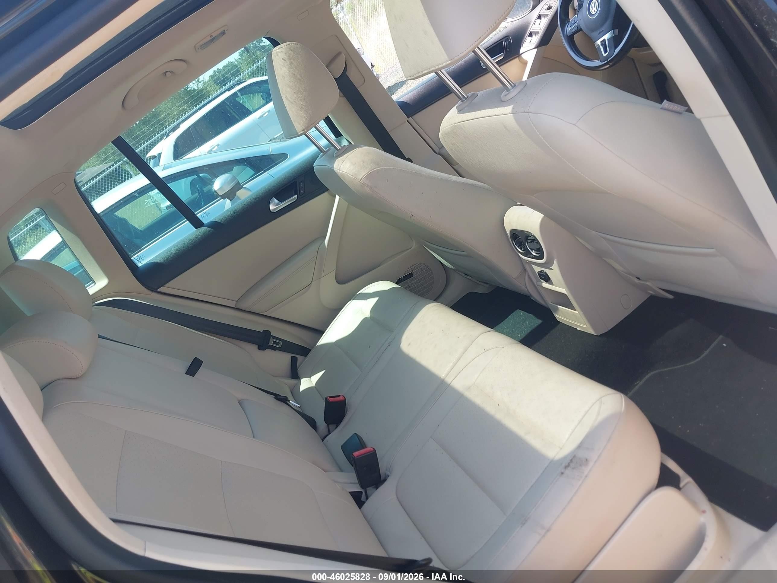 2015 Volkswagen Tiguan Sel Black vin: WVGAV7AX8FW543804