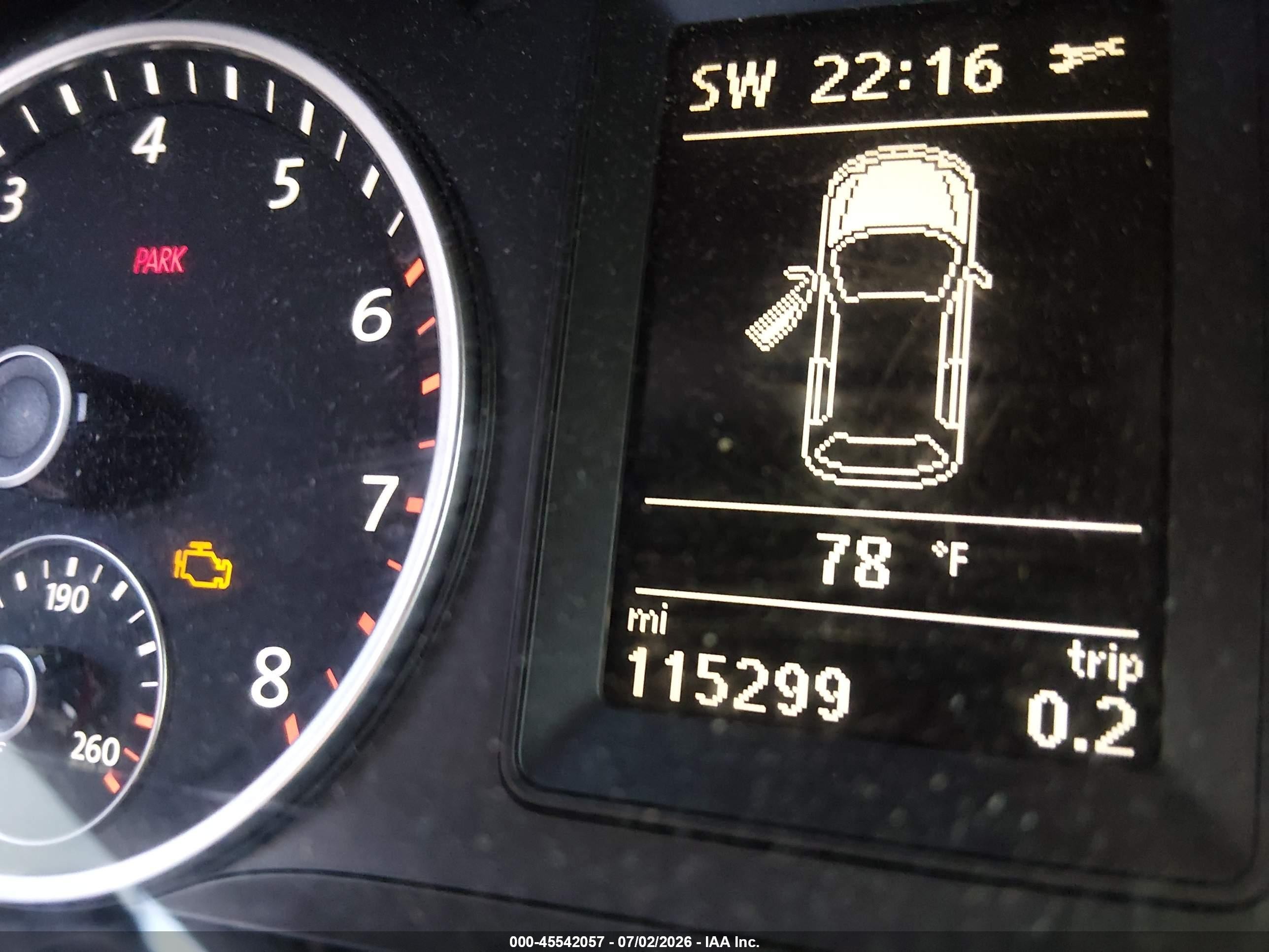 2015 Volkswagen Tiguan S White vin: WVGAV7AX8FW555676