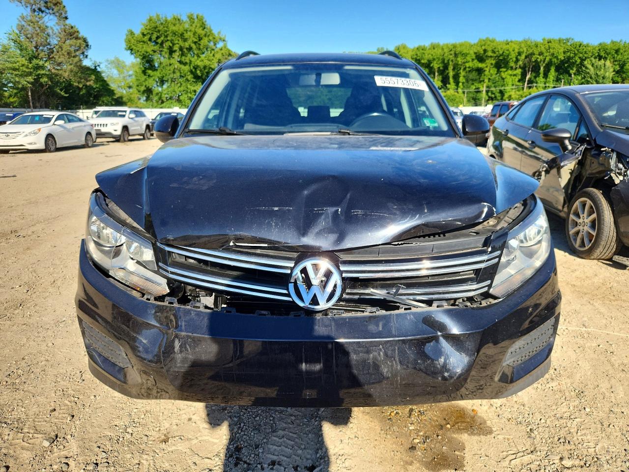 2017 Volkswagen Tiguan S Черный vin: WVGAV7AX8HK043703