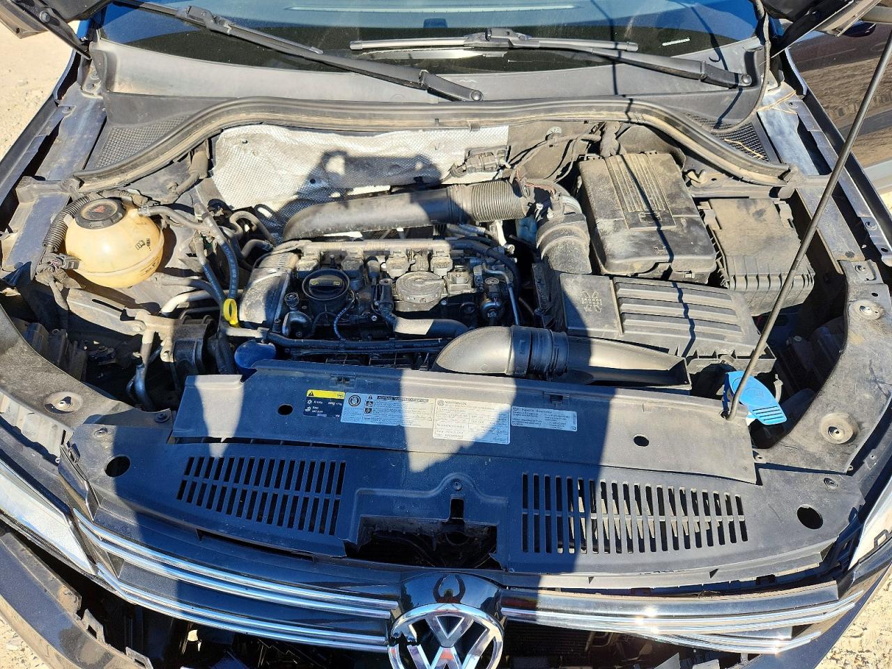 2017 Volkswagen Tiguan S Черный vin: WVGAV7AX8HK043703