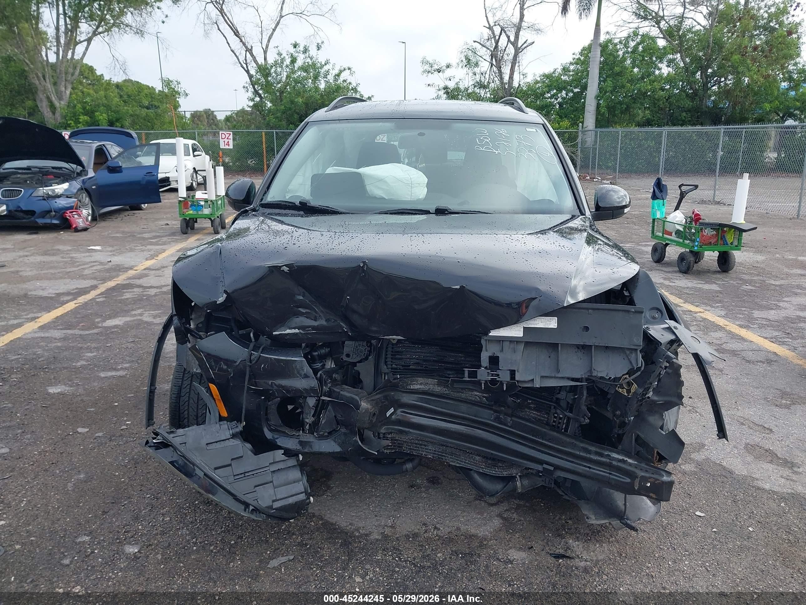 2017 Volkswagen Tiguan 2.0t/2.0t S Black vin: WVGAV7AX8HK053373