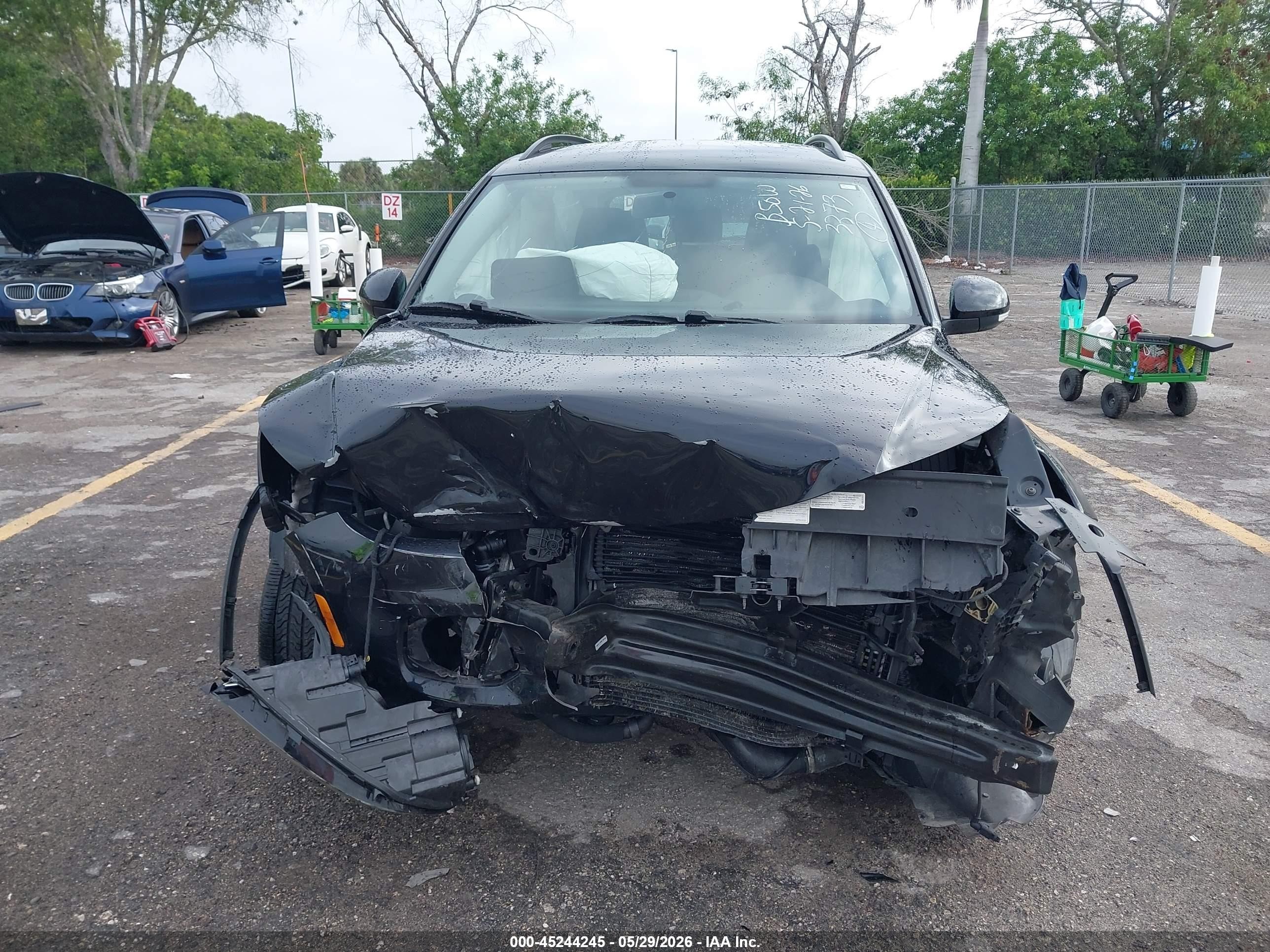 2017 Volkswagen Tiguan 2.0t/2.0t S Black vin: WVGAV7AX8HK053373