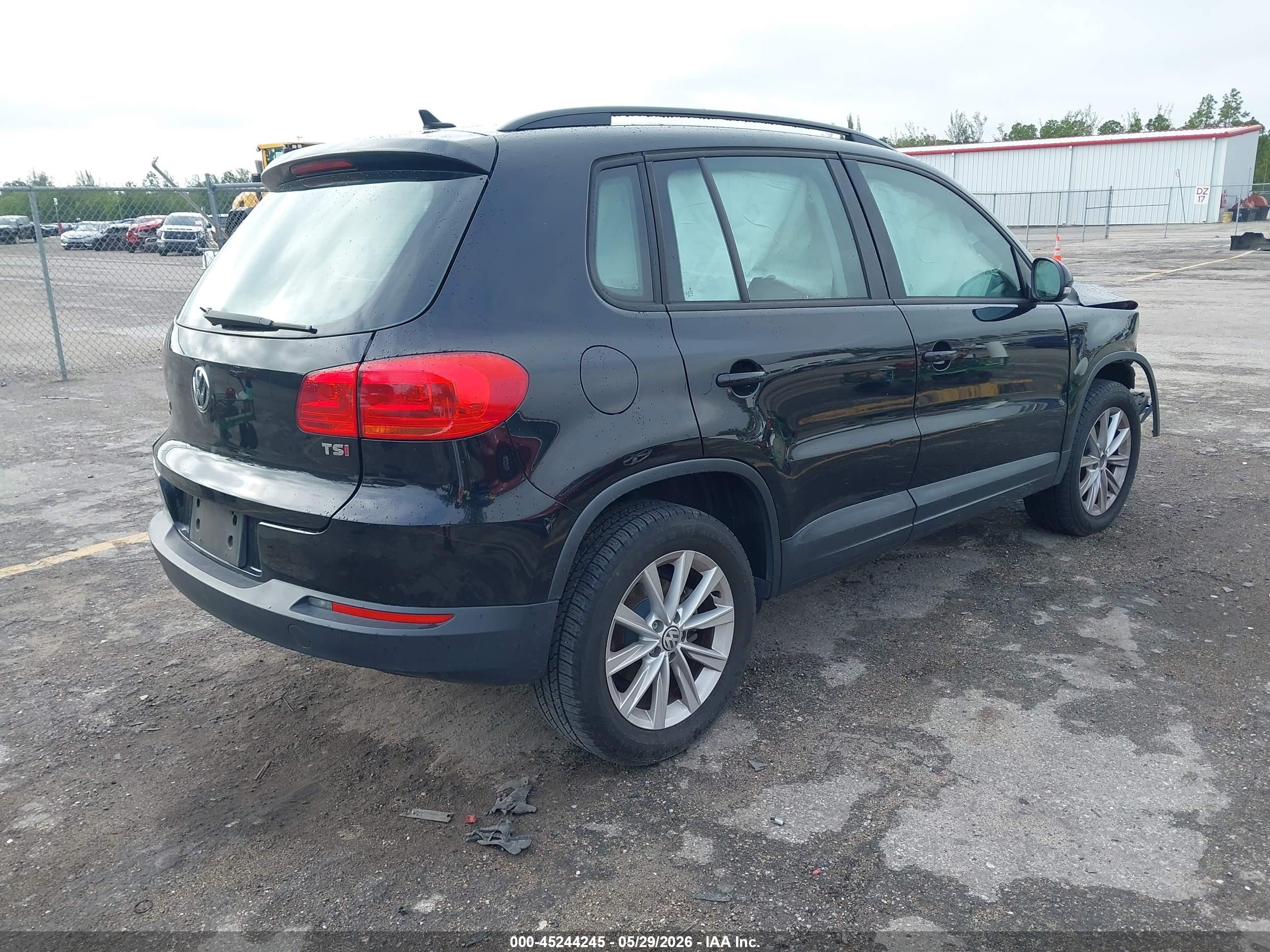 2017 Volkswagen Tiguan 2.0t/2.0t S Black vin: WVGAV7AX8HK053373