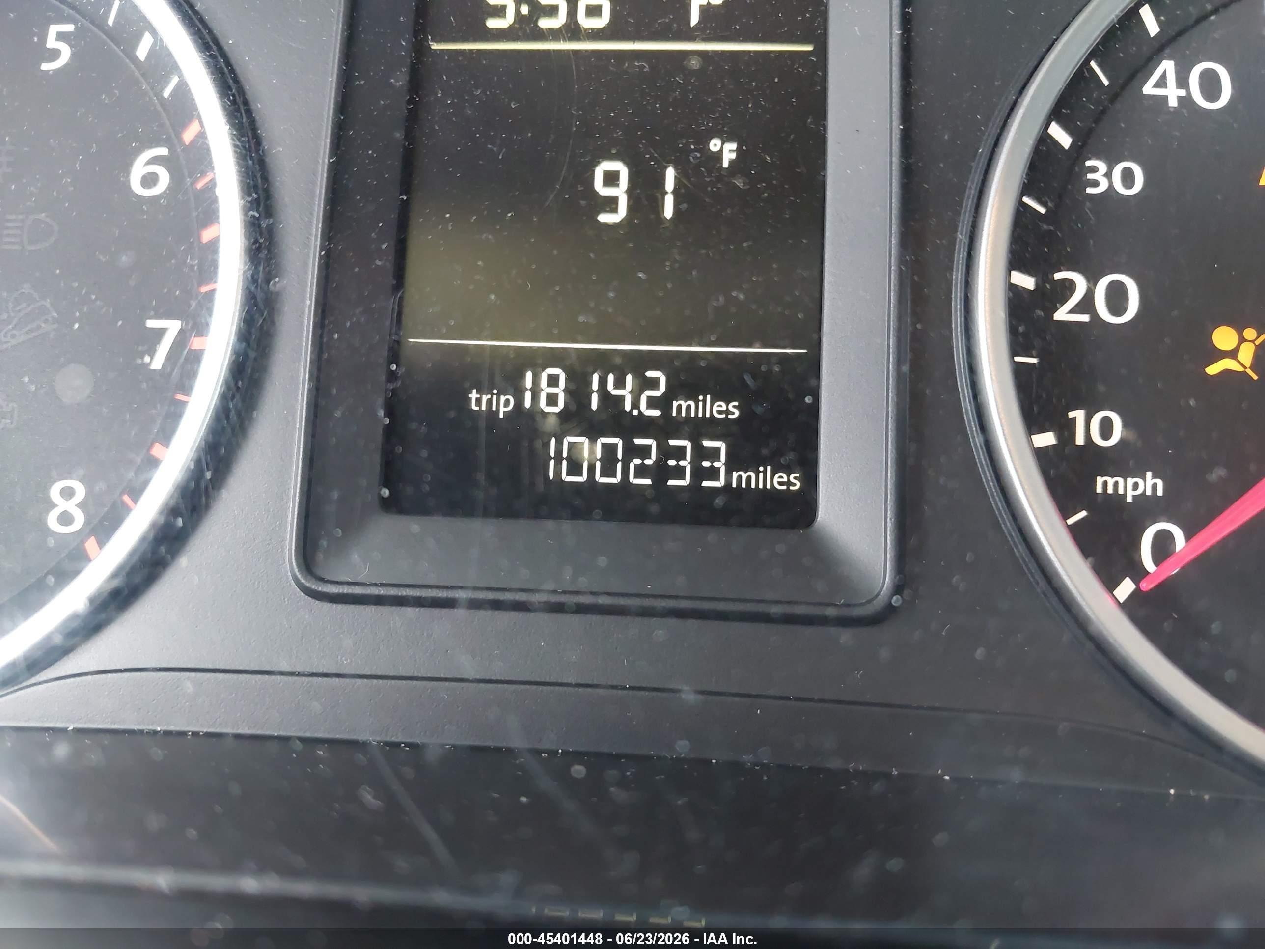 2010 Volkswagen Tiguan S Gray vin: WVGAV7AX9AW512019