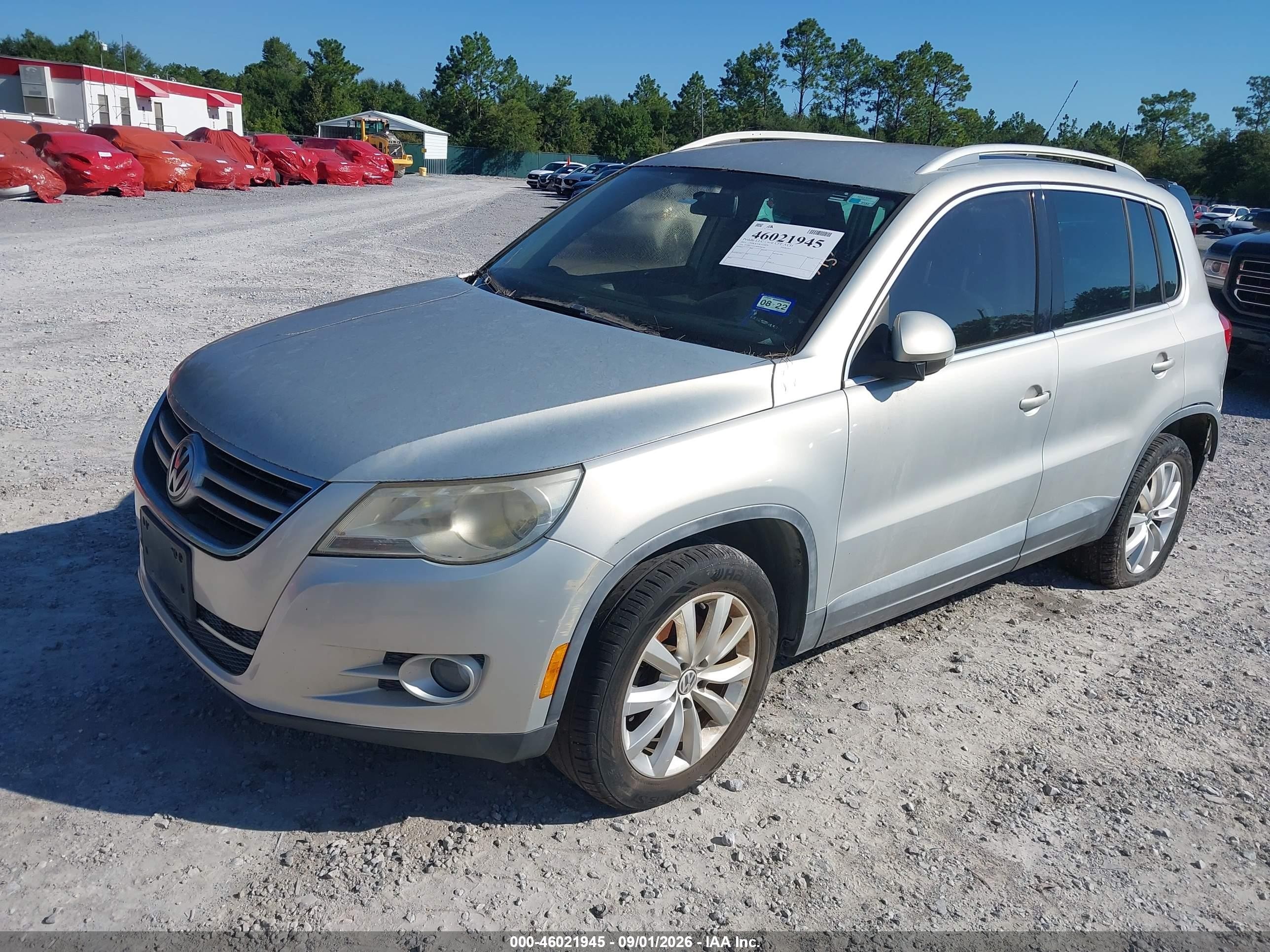 2011 Volkswagen Tiguan Se Silver vin: WVGAV7AX9BW568589