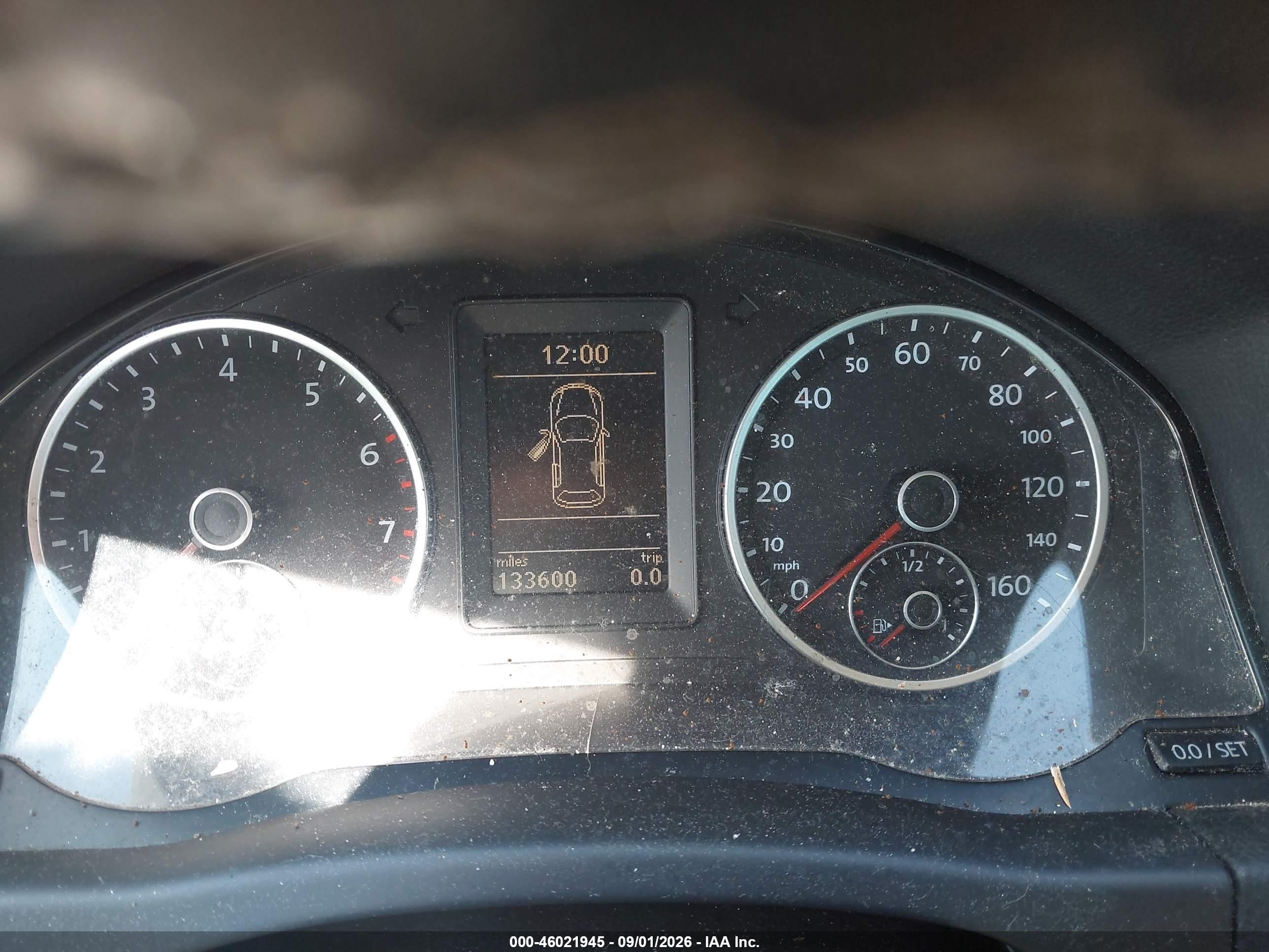2011 Volkswagen Tiguan Se Silver vin: WVGAV7AX9BW568589
