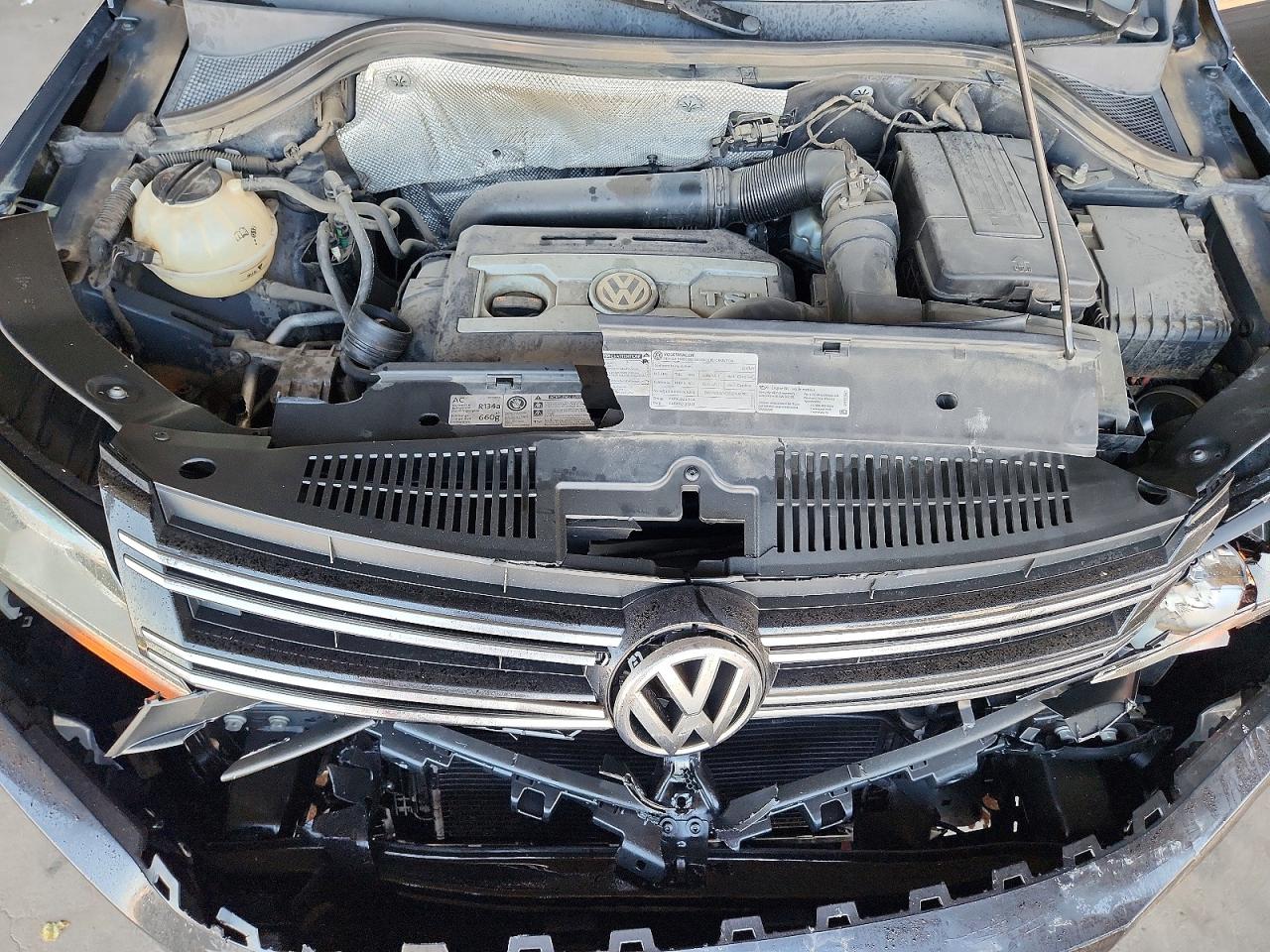 2012 Volkswagen Tiguan S Black vin: WVGAV7AX9CW560722