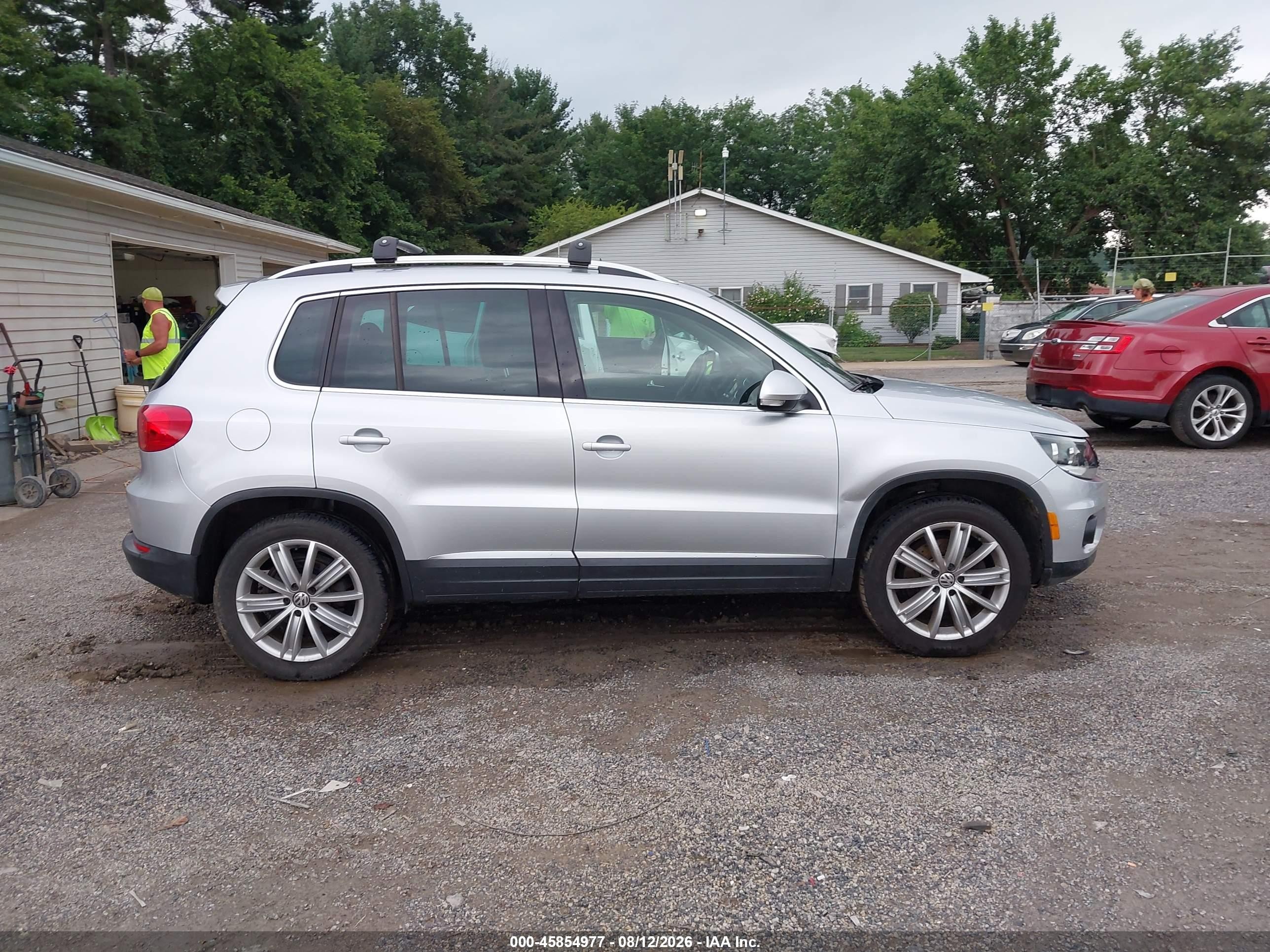 2012 Volkswagen Tiguan Se Silver vin: WVGAV7AX9CW602869
