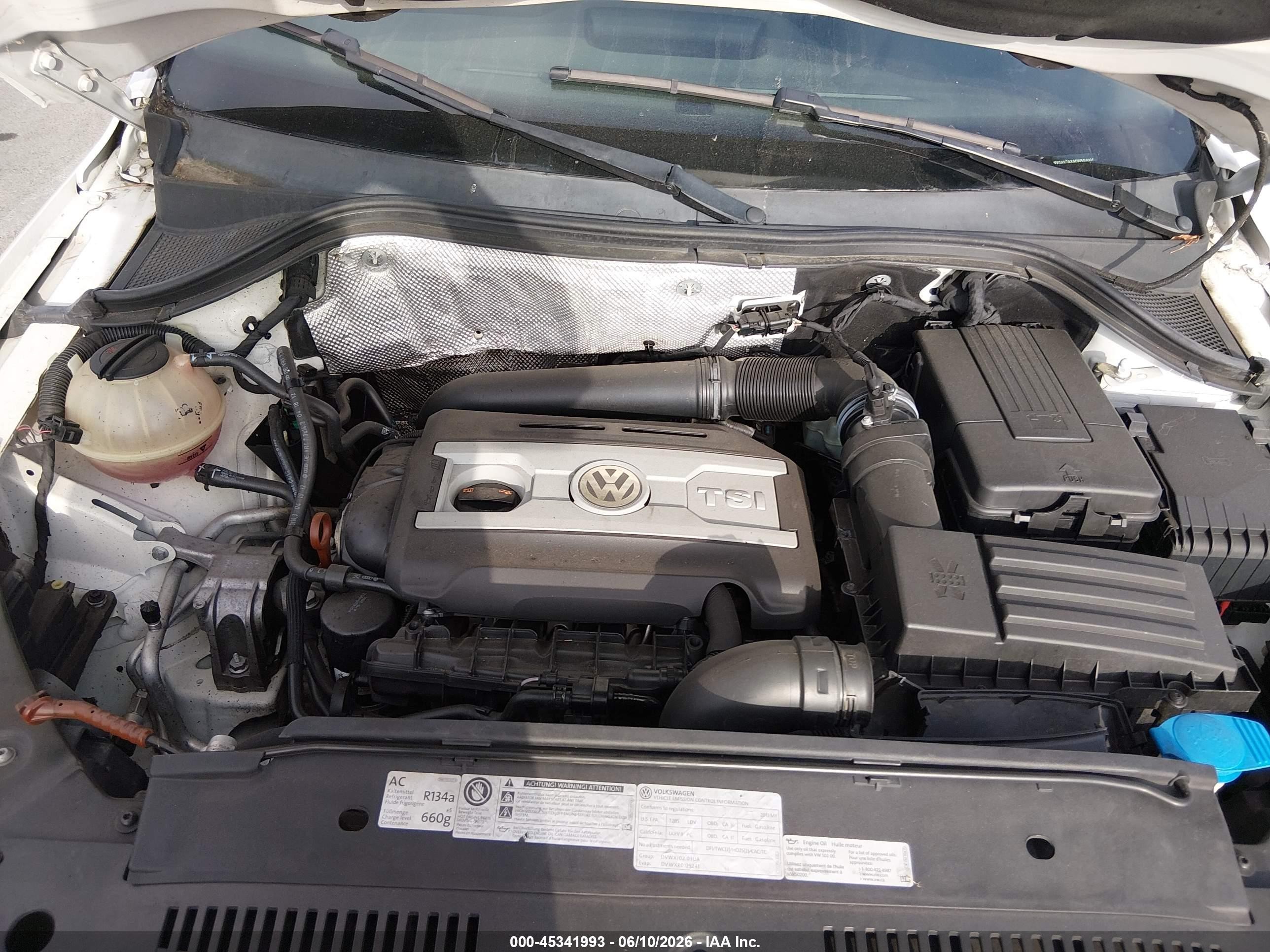 2013 Volkswagen Tiguan S White vin: WVGAV7AX9DW504006