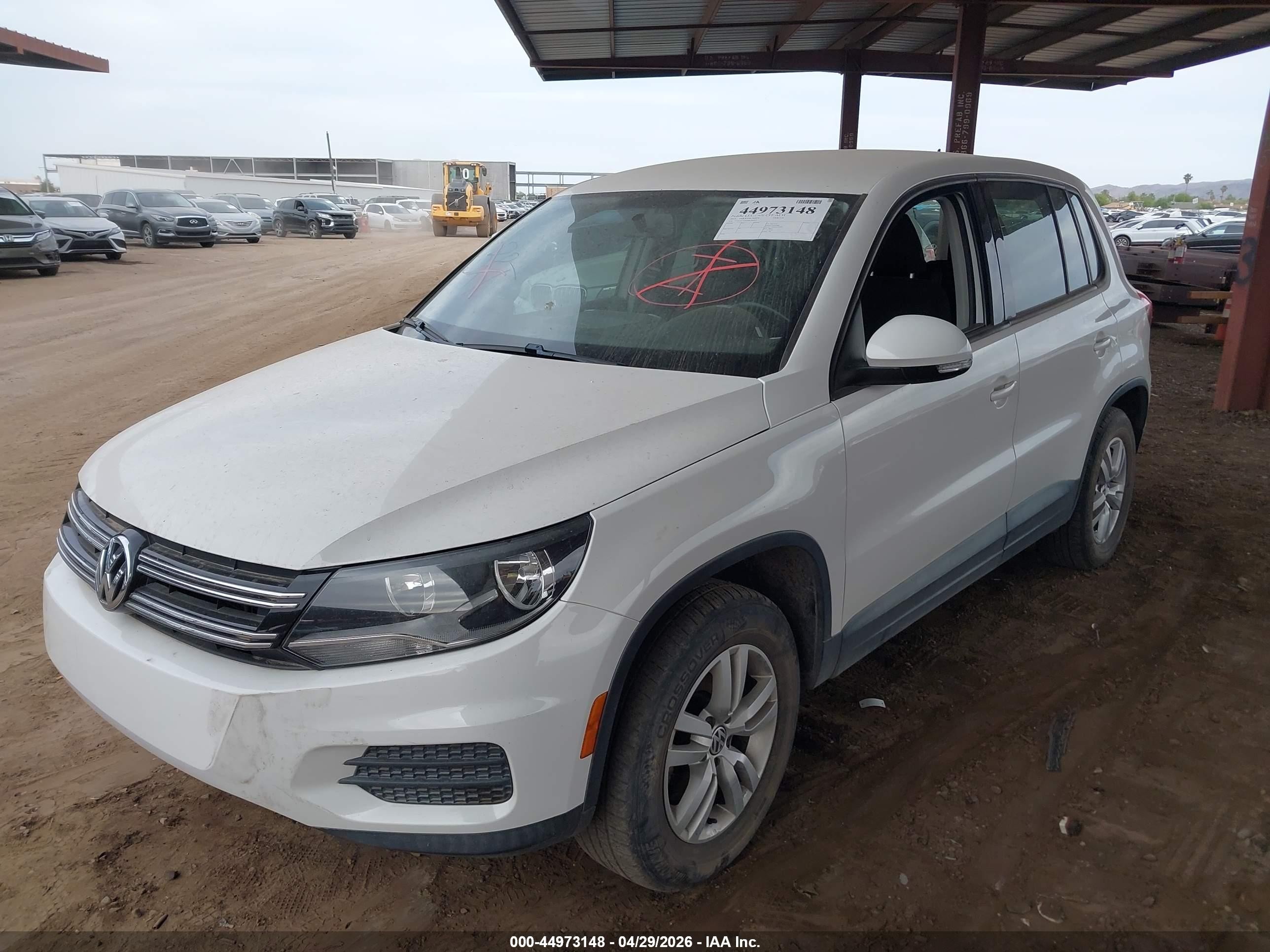 2013 Volkswagen Tiguan S Белый vin: WVGAV7AX9DW504927