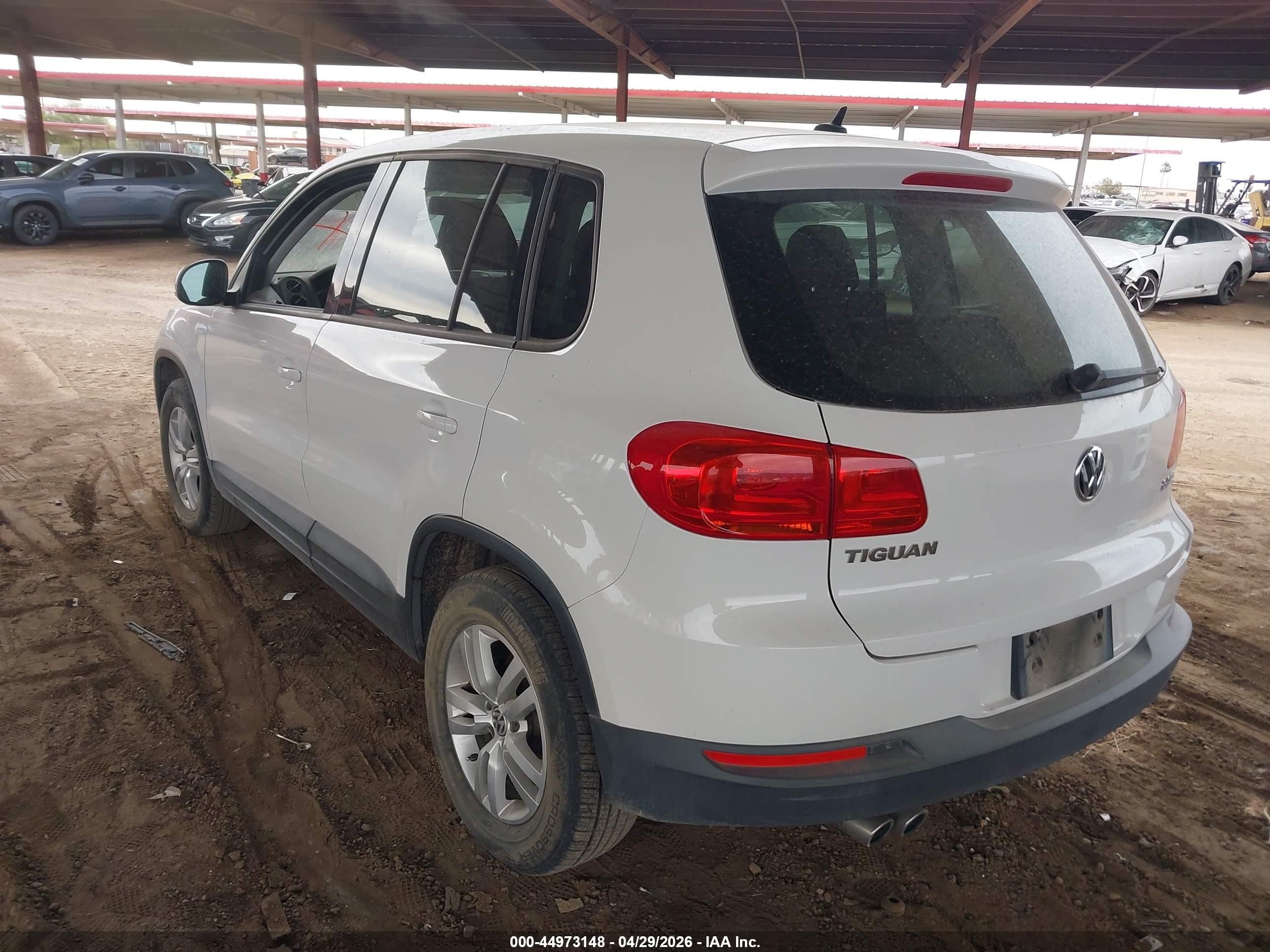 2013 Volkswagen Tiguan S Белый vin: WVGAV7AX9DW504927