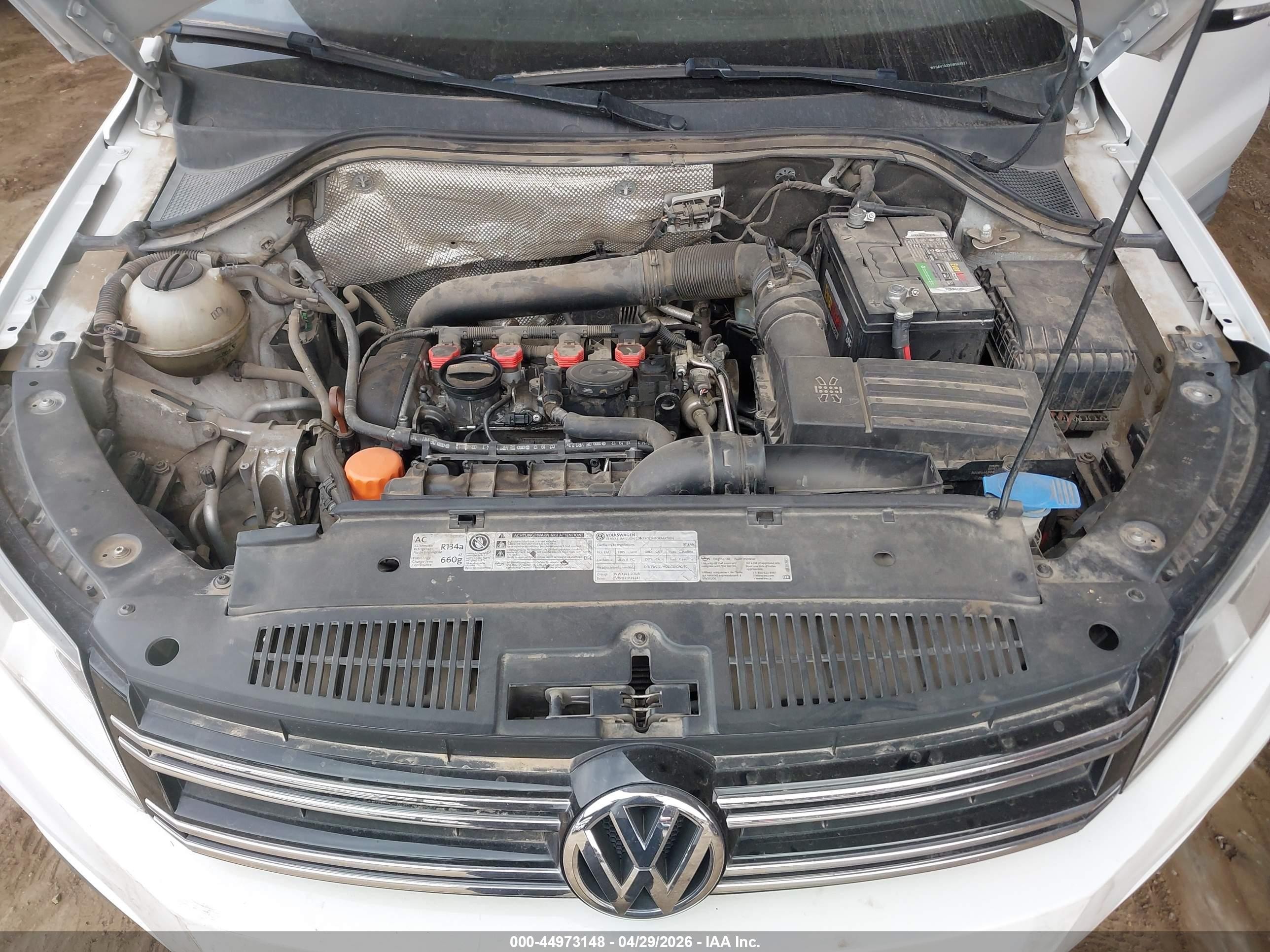2013 Volkswagen Tiguan S Белый vin: WVGAV7AX9DW504927