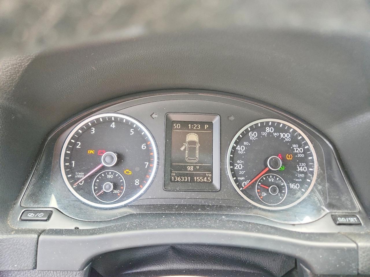 2015 Volkswagen Tiguan S Silver vin: WVGAV7AX9FW500847
