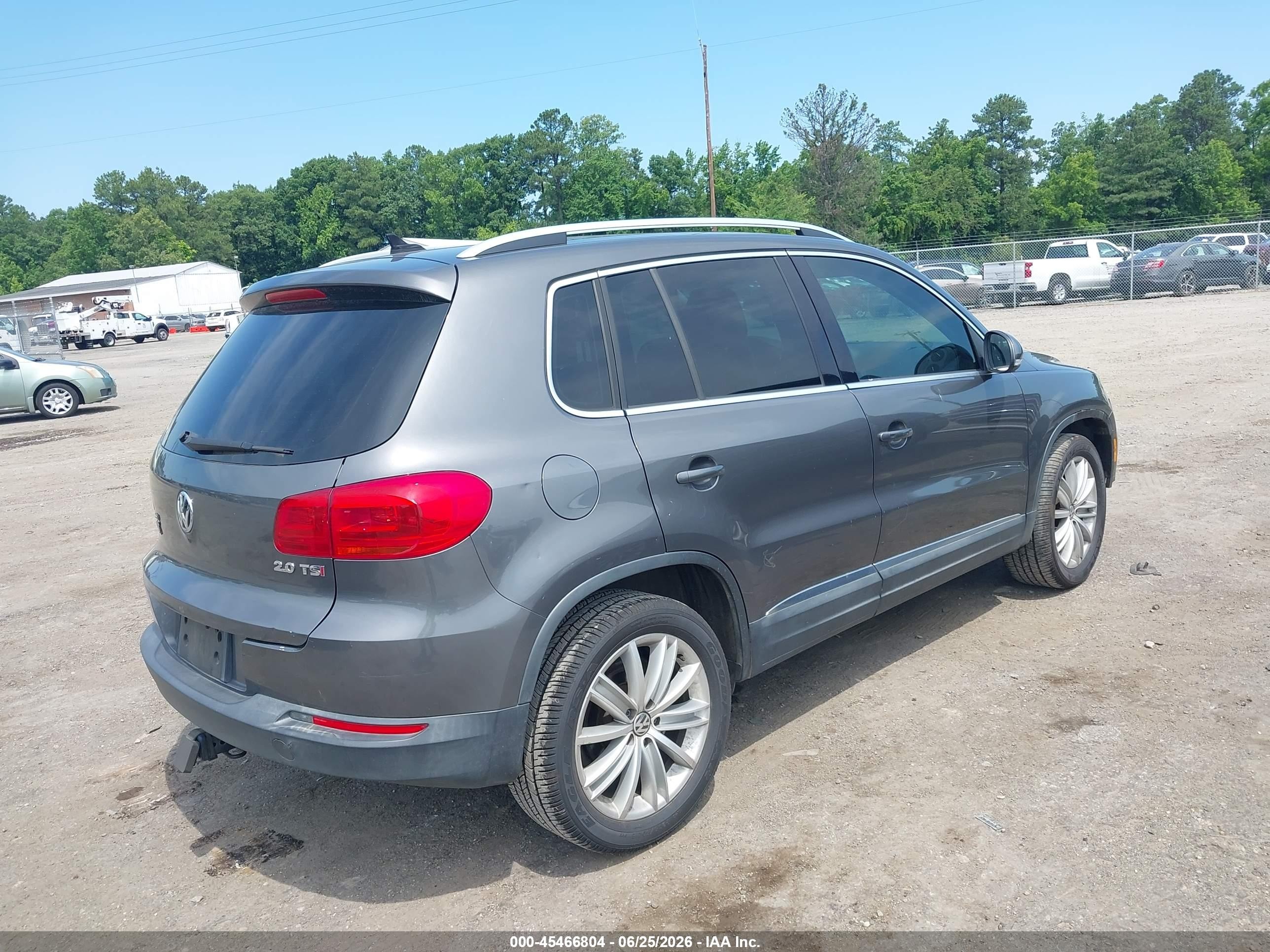 2015 Volkswagen Tiguan Se Gray vin: WVGAV7AX9FW506082