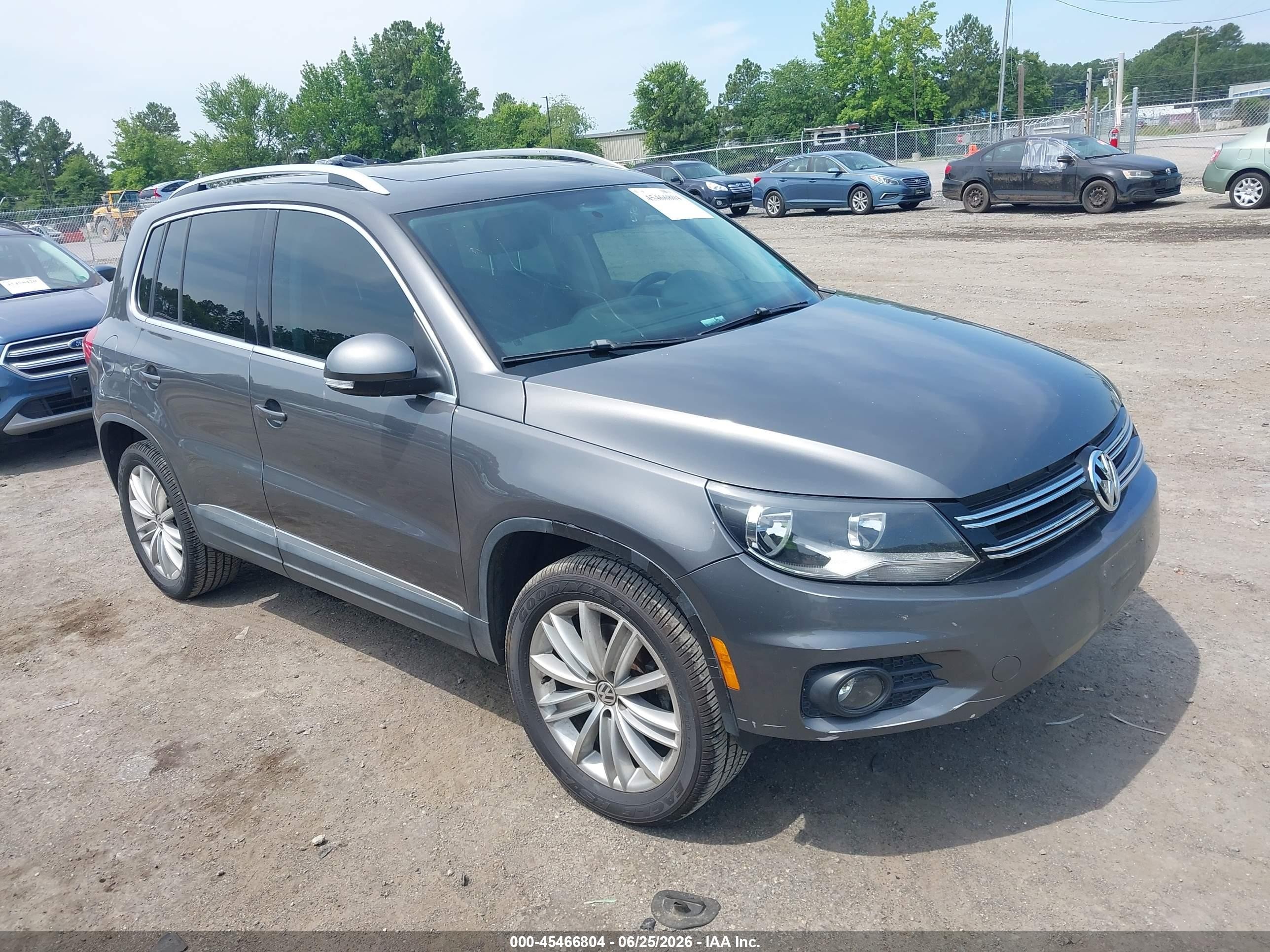 2015 Volkswagen Tiguan Se Gray vin: WVGAV7AX9FW506082