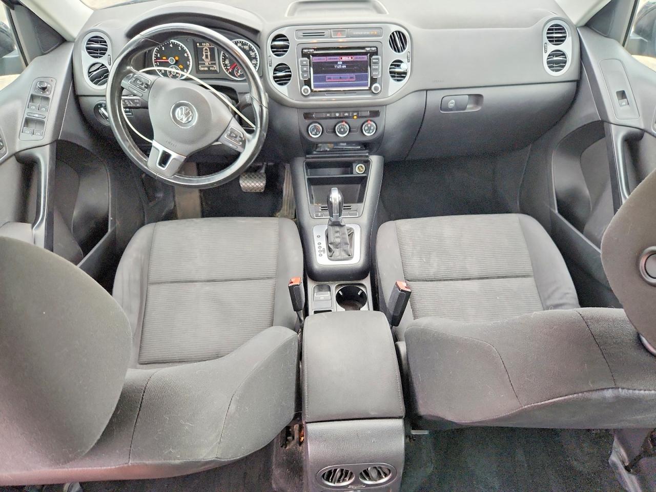 2015 Volkswagen Tiguan S Черный vin: WVGAV7AX9FW513999