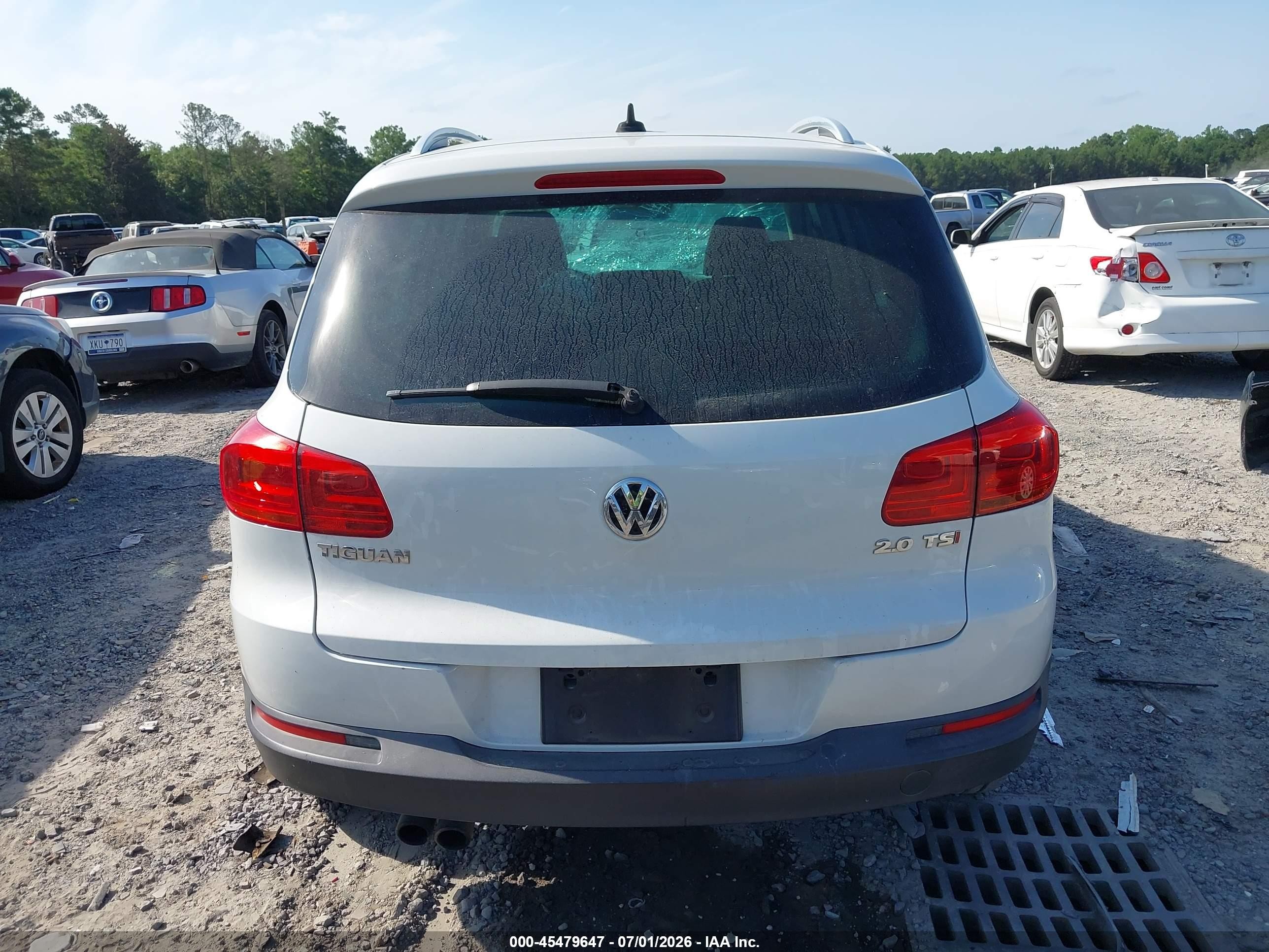 2015 Volkswagen Tiguan Sel Белый vin: WVGAV7AX9FW558635