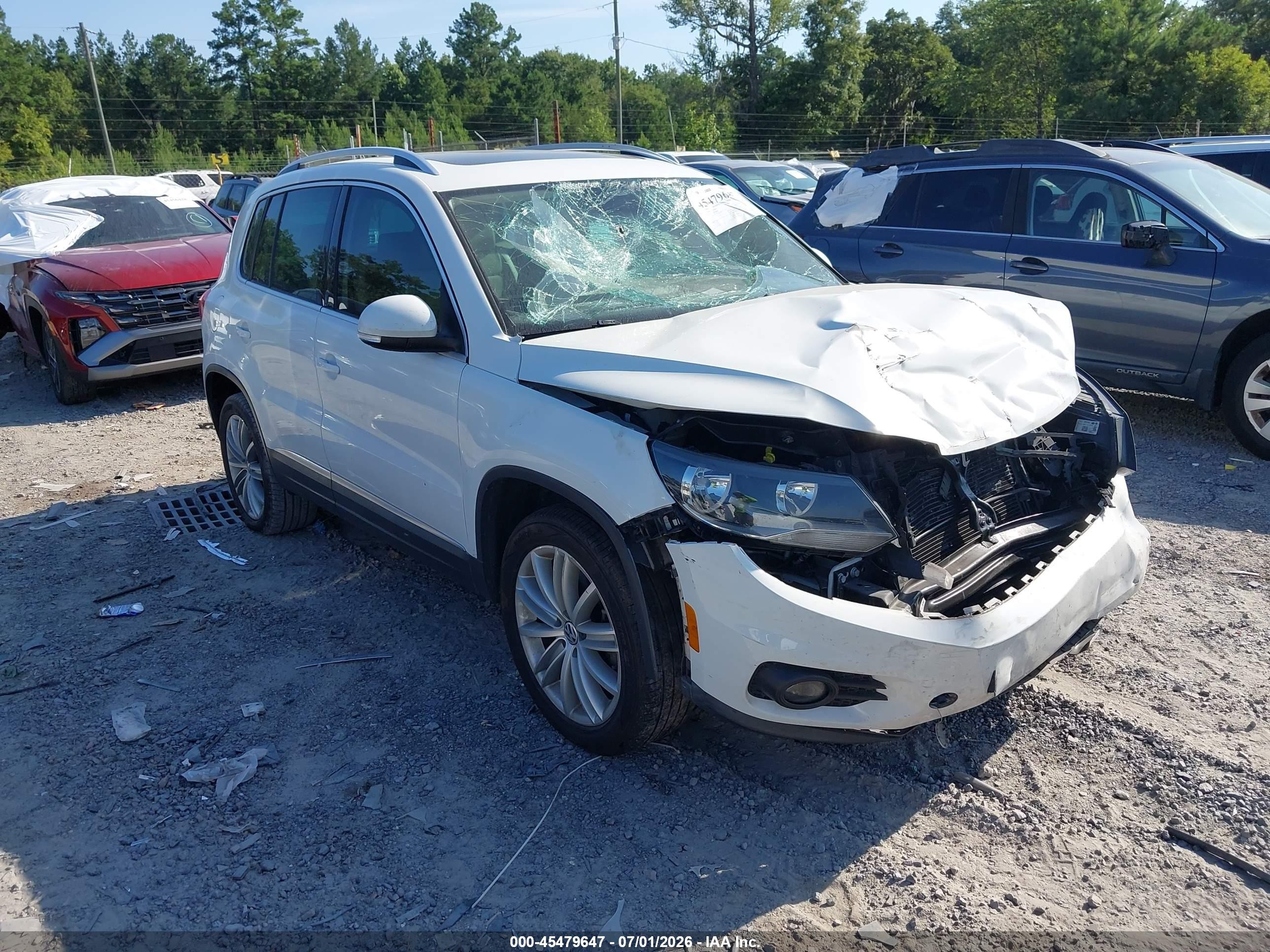 2015 Volkswagen Tiguan Sel Белый vin: WVGAV7AX9FW558635