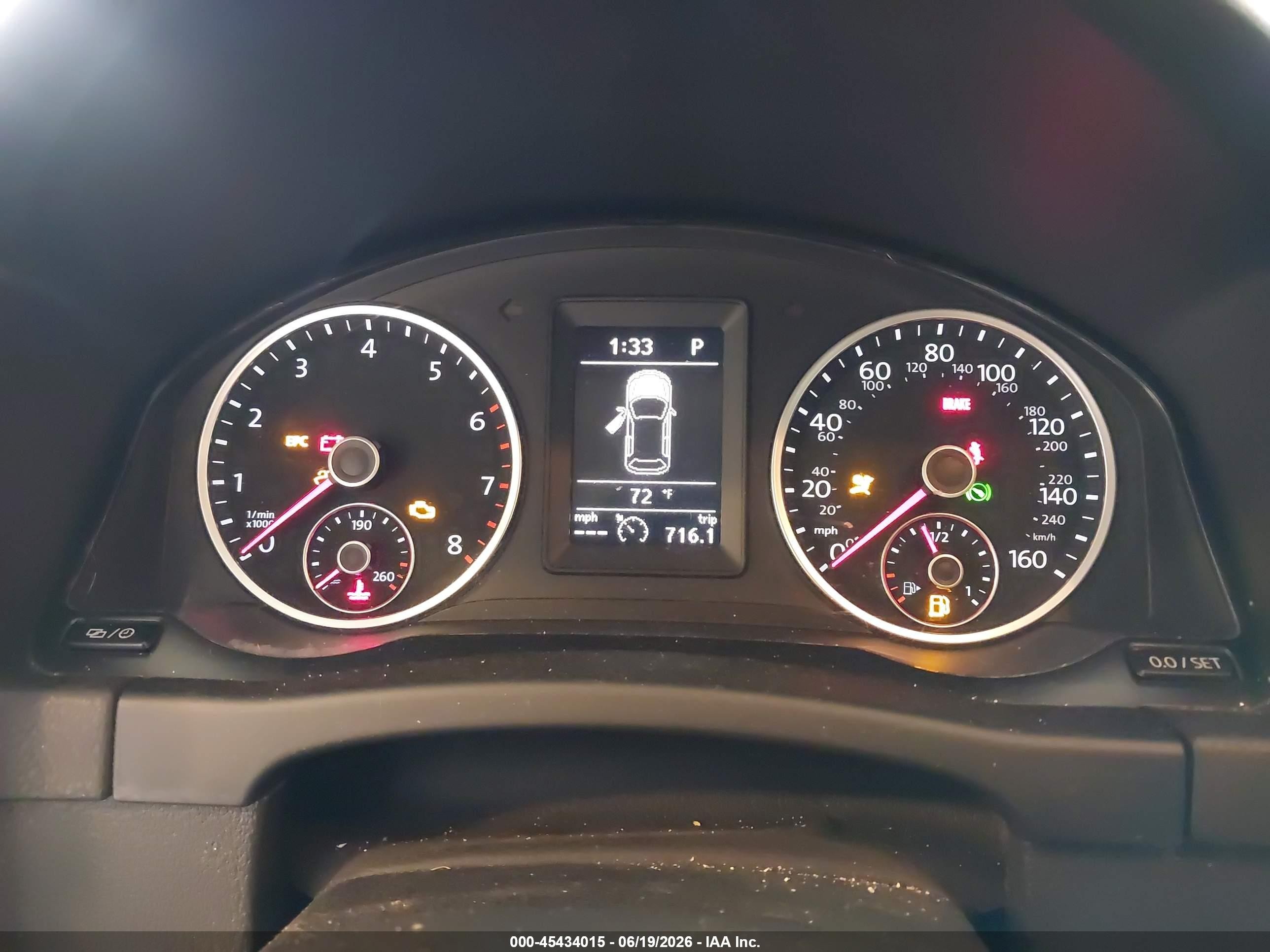 2015 Volkswagen Tiguan S White vin: WVGAV7AX9FW604299