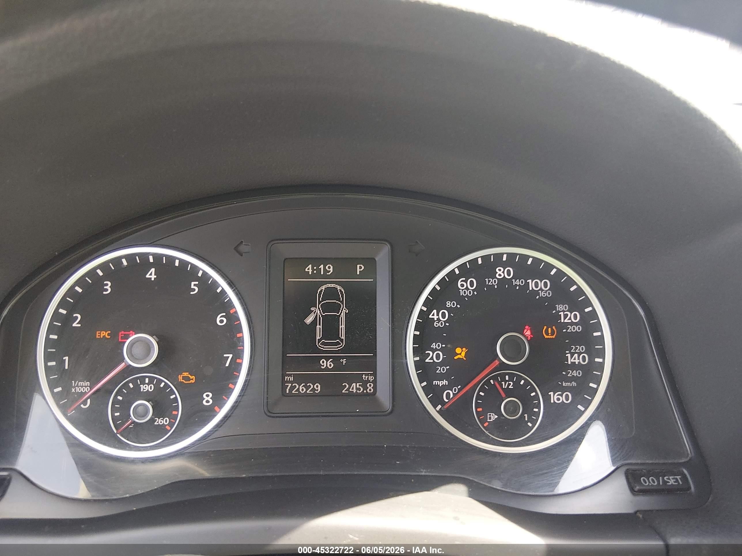 2016 Volkswagen Tiguan S Silver vin: WVGAV7AX9GW519481
