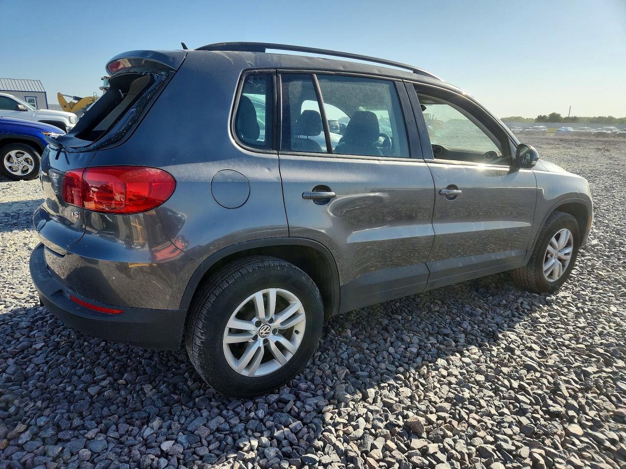 2016 Volkswagen Tiguan S Gray vin: WVGAV7AX9GW531498
