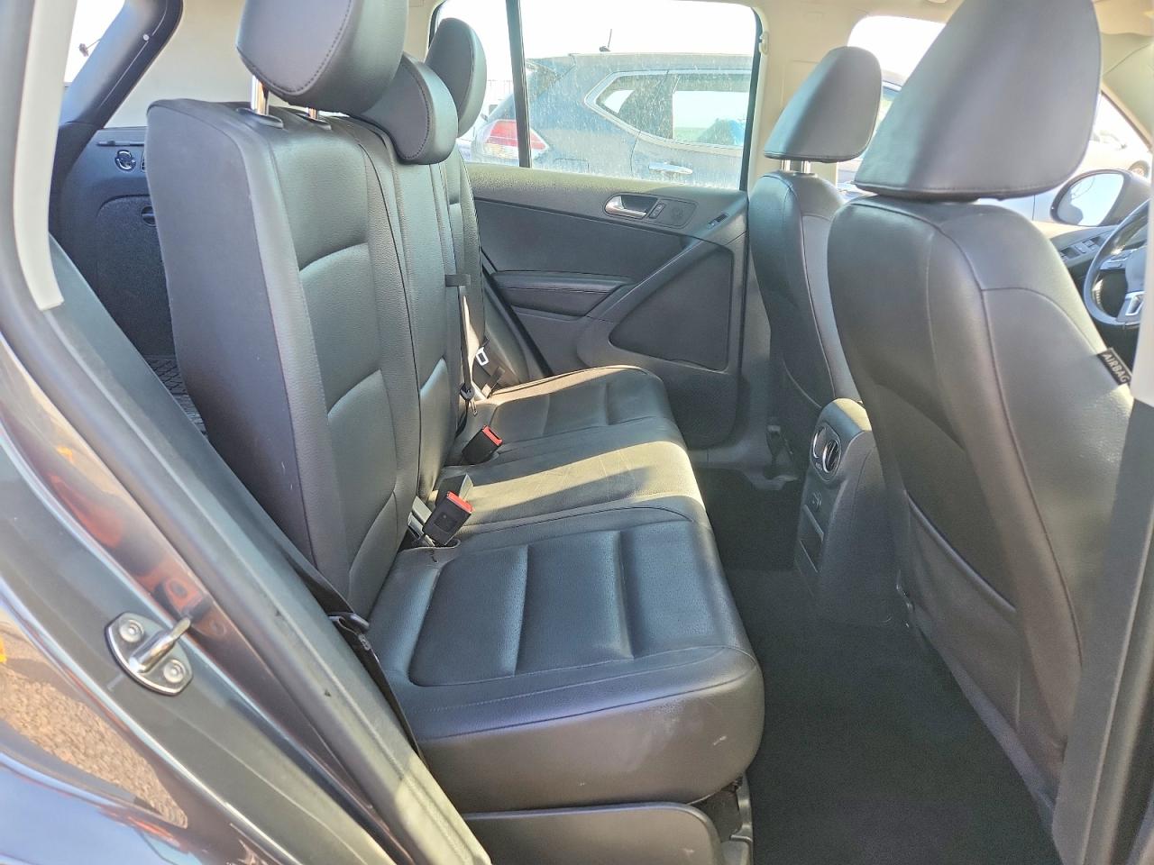 2016 Volkswagen Tiguan S Gray vin: WVGAV7AX9GW531498
