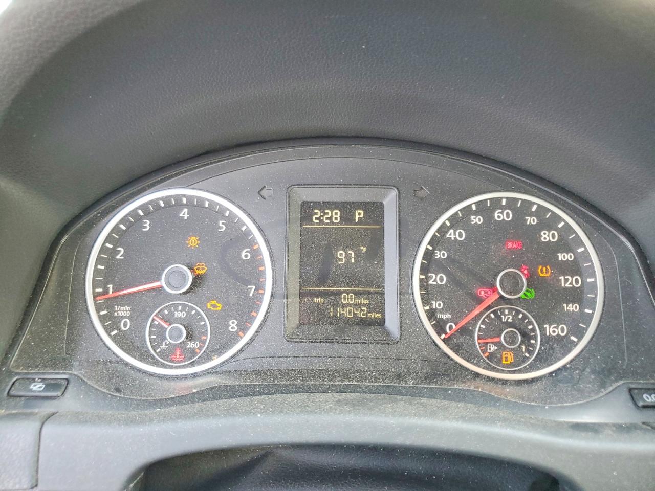 2010 Volkswagen Tiguan S Gray vin: WVGAV7AXXAW511610