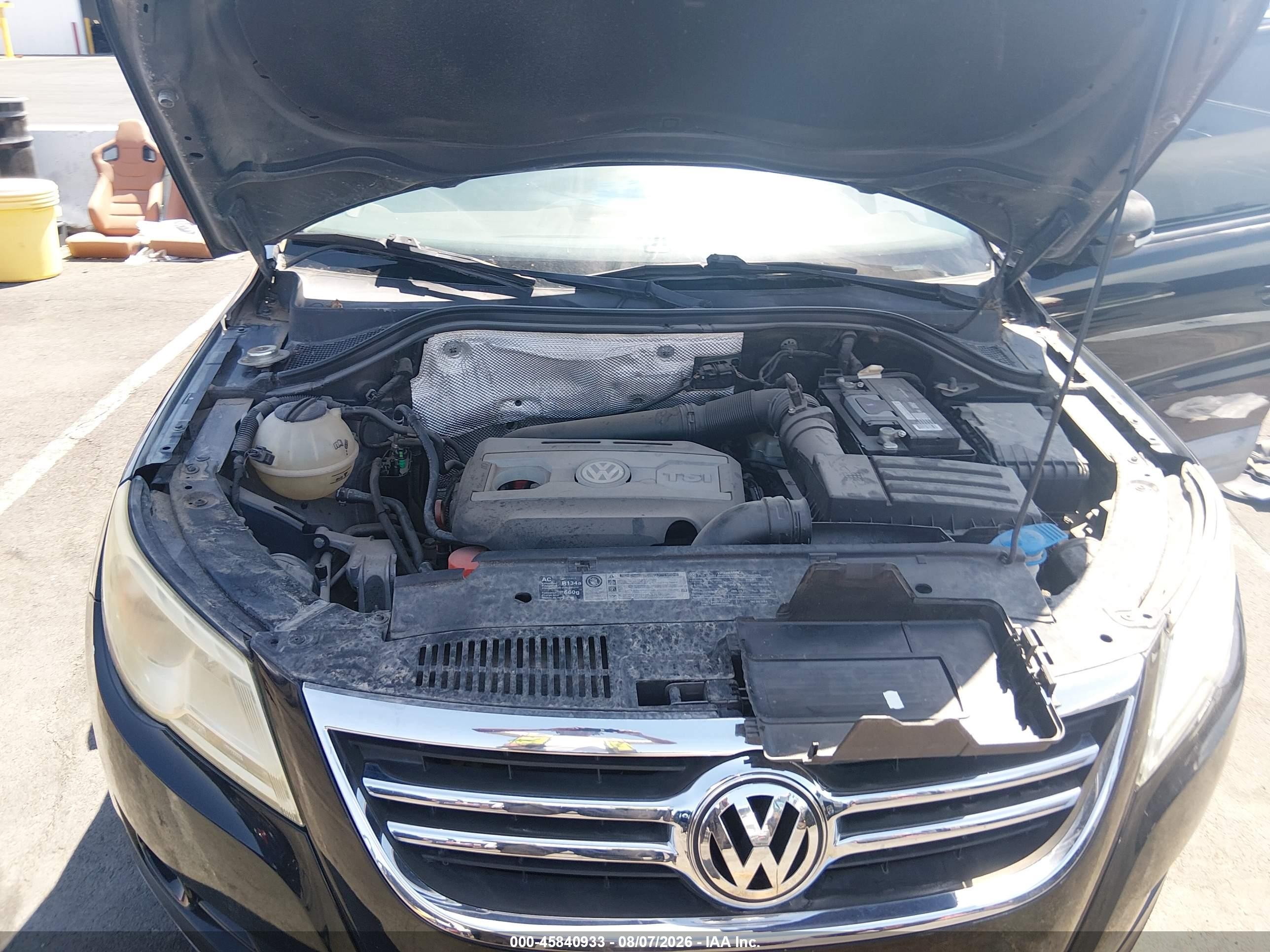 2010 Volkswagen Tiguan S Black vin: WVGAV7AXXAW532330