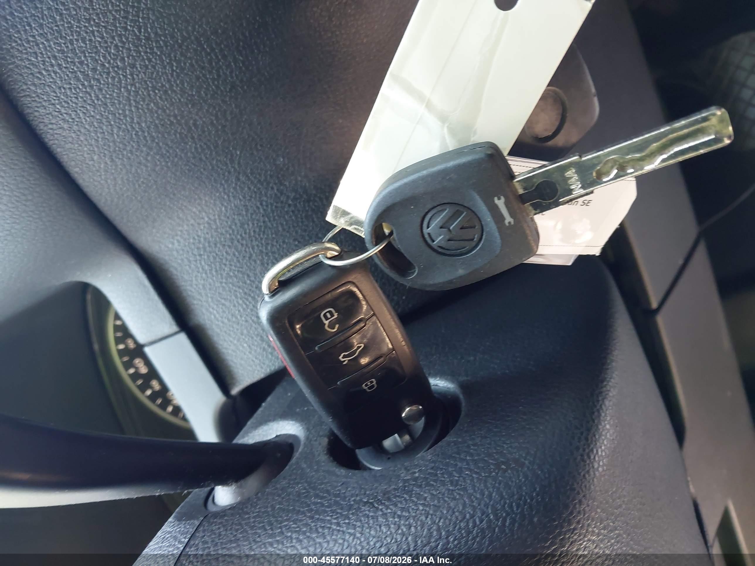 2012 Volkswagen Tiguan Se Серебряный vin: WVGAV7AXXCW532315
